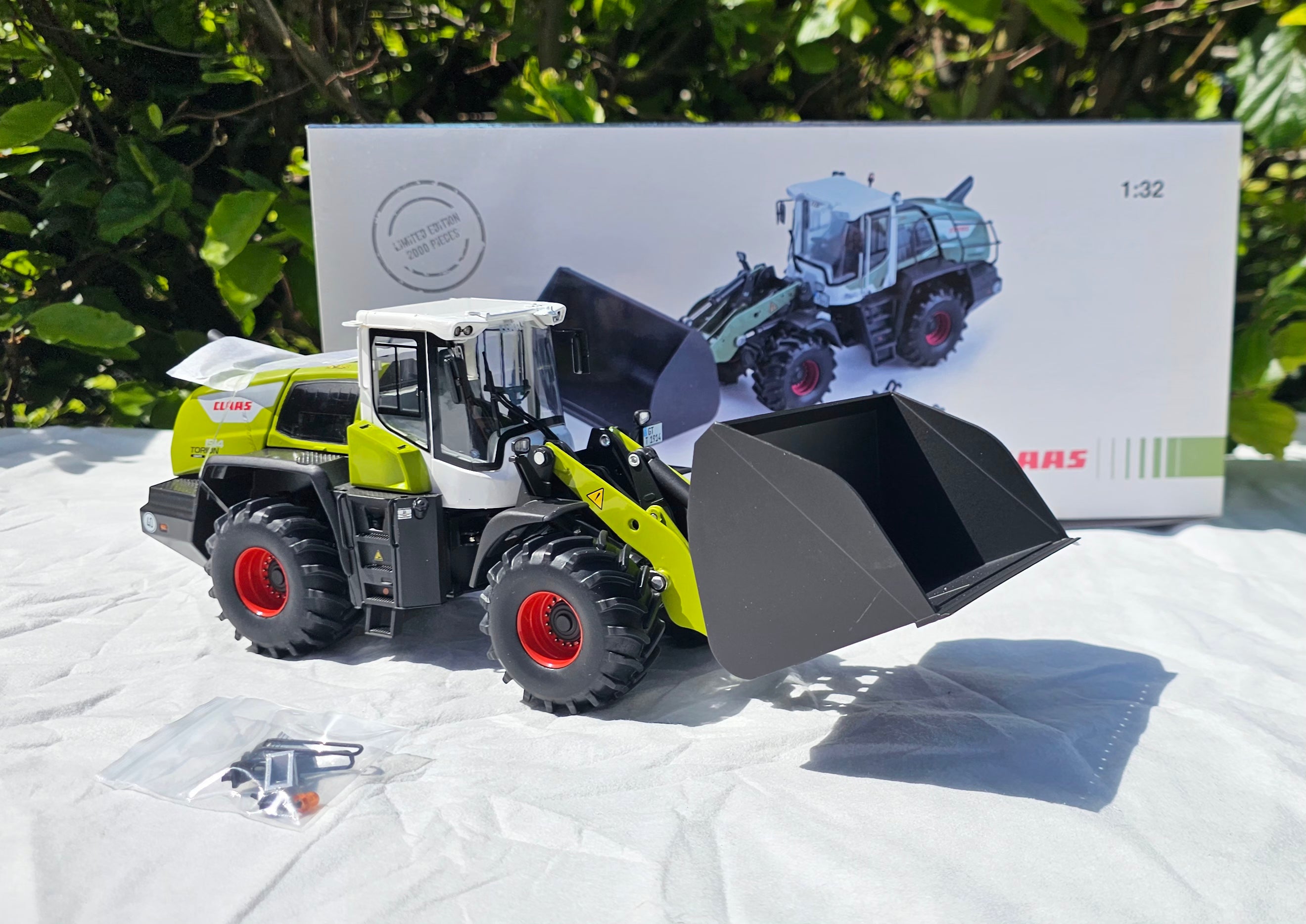 Wiking Claas Torion 1914 Loader