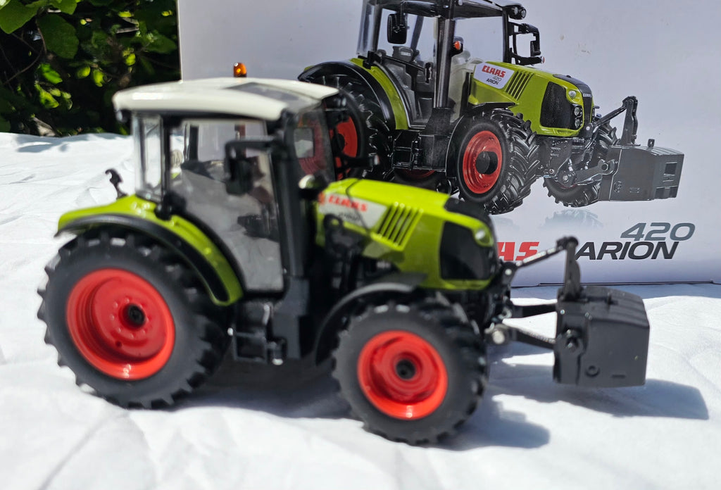 Wiking Claas Arion 420 Tractor