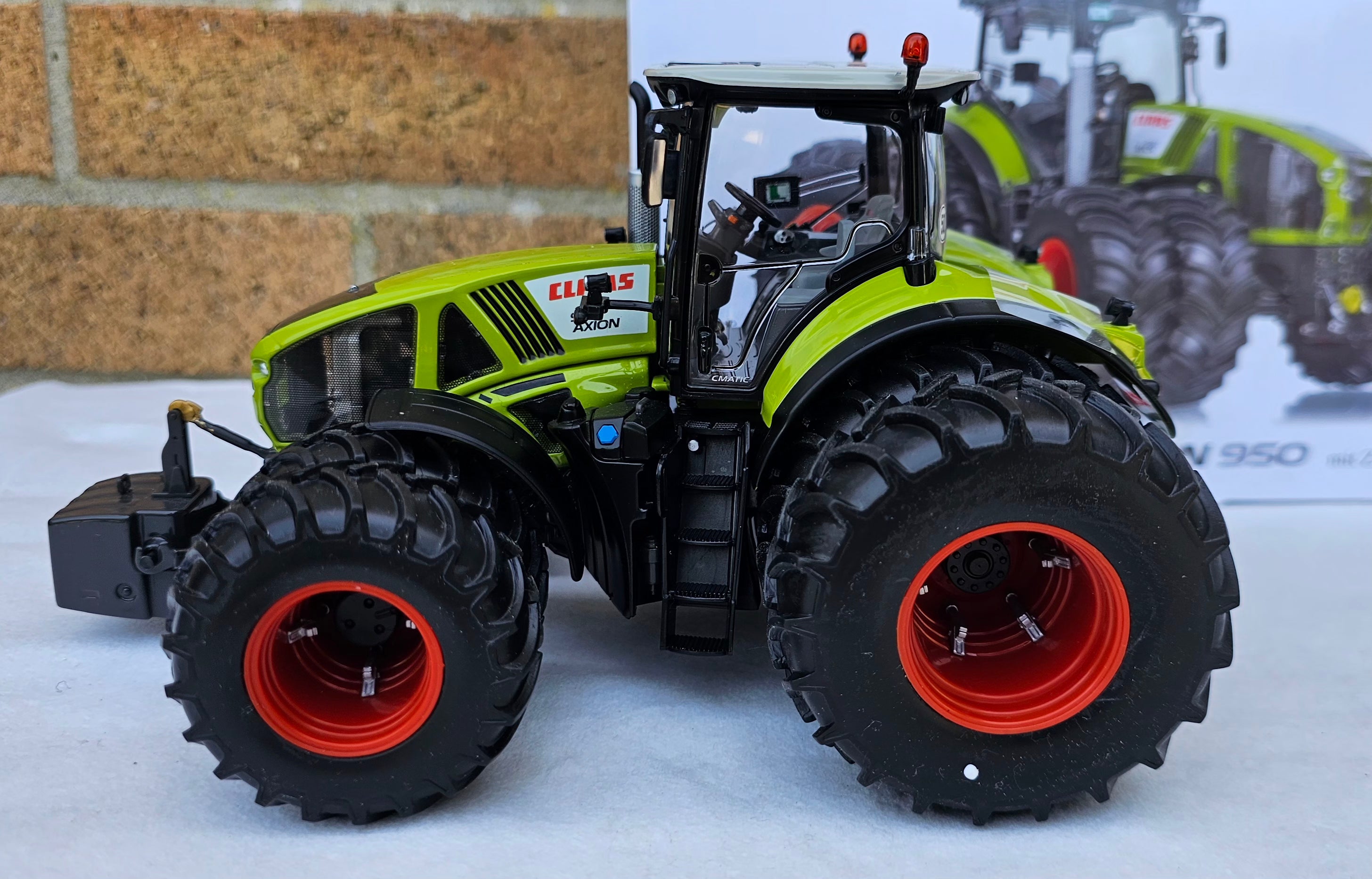 Wiking Claas 950 Tractor Dual Wheels