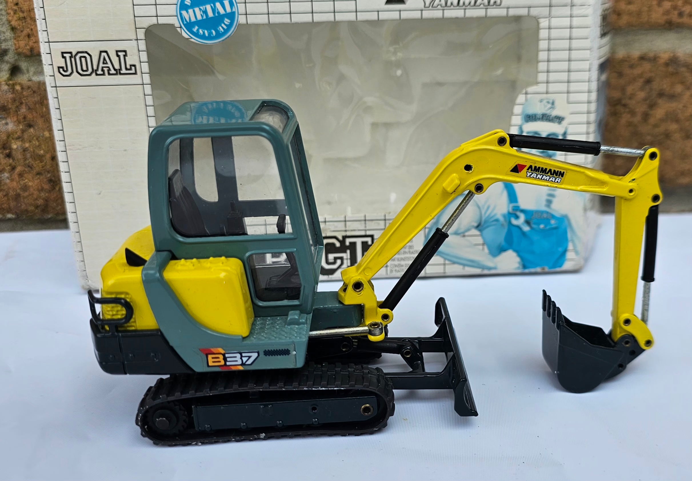 Joal Yanmar B37 Digger 360