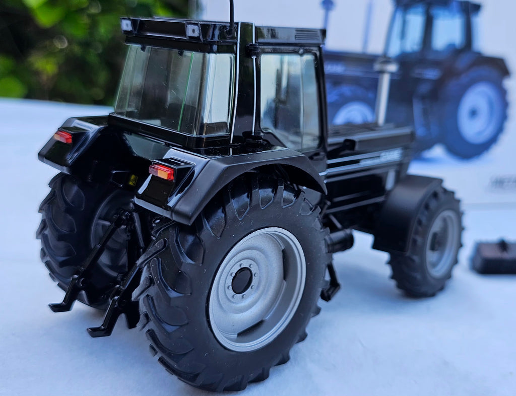 Schuco International Case 1455 XL Tractor