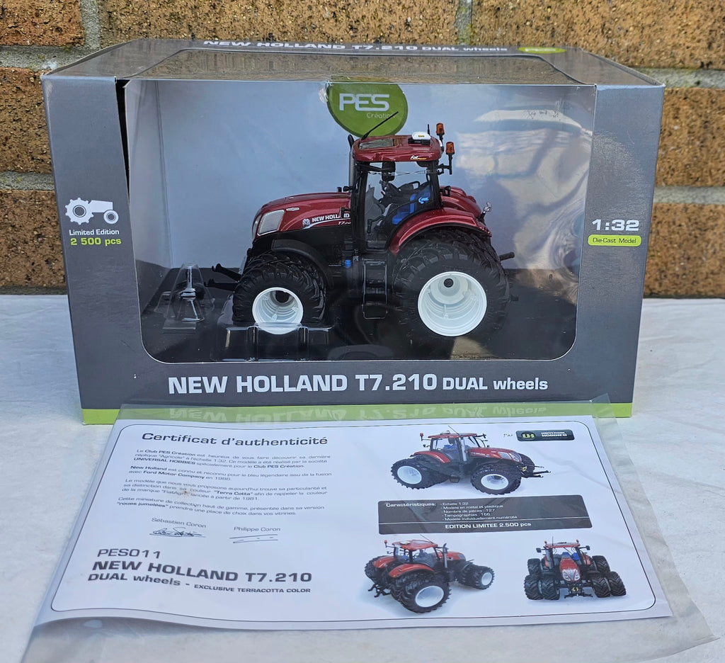 Universal Hobbies New Holland T7.210 Dual Wheels Limited Edition