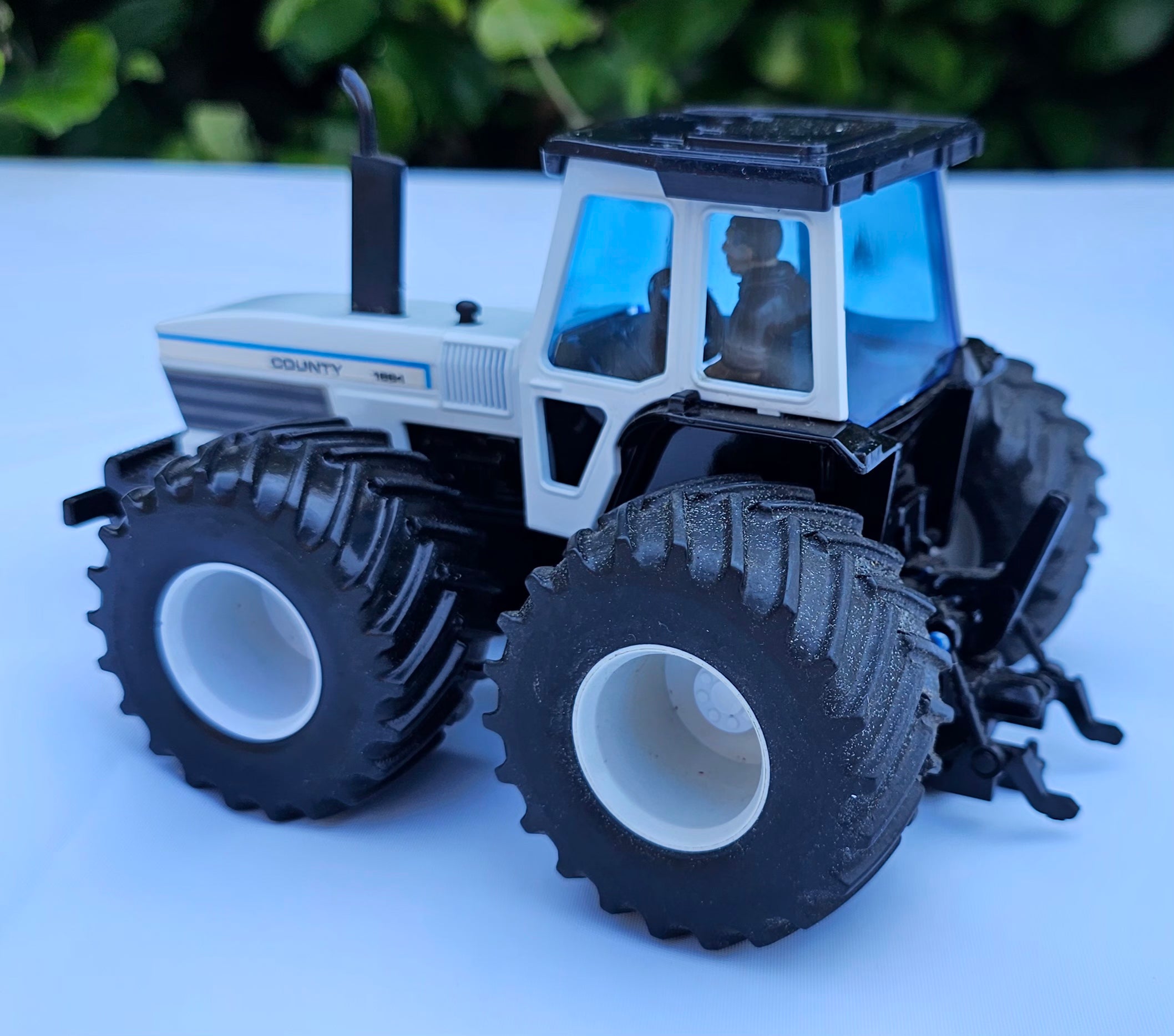 Britains County 1884 Tractor On Floatation Wheels Conversion