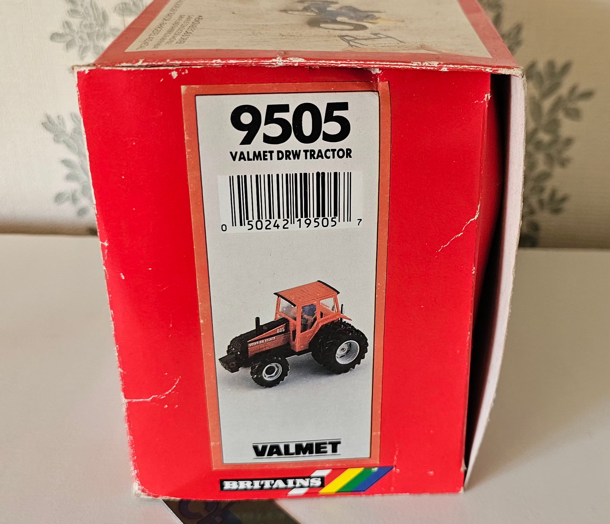 Britains Valmet DRW Tractor 9505