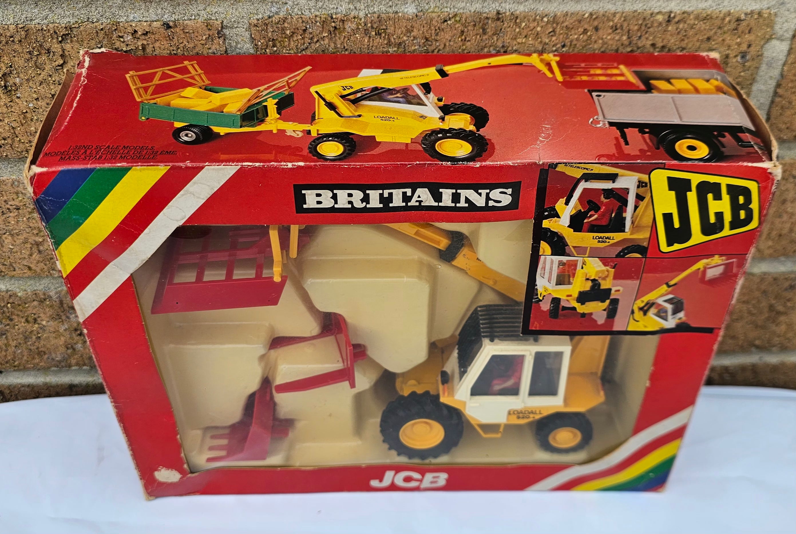 Britains JCB Loadall 9519