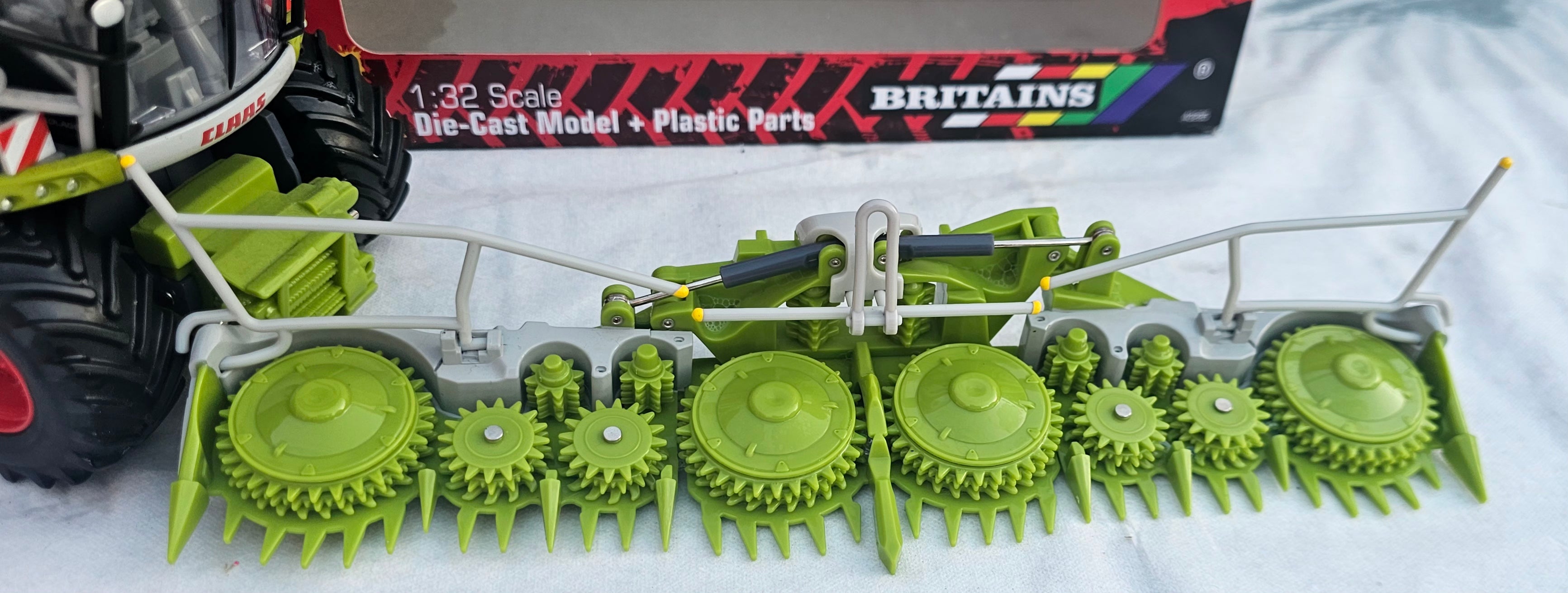 Britains Claas Jaguar 980 & Orbis 900 Forager