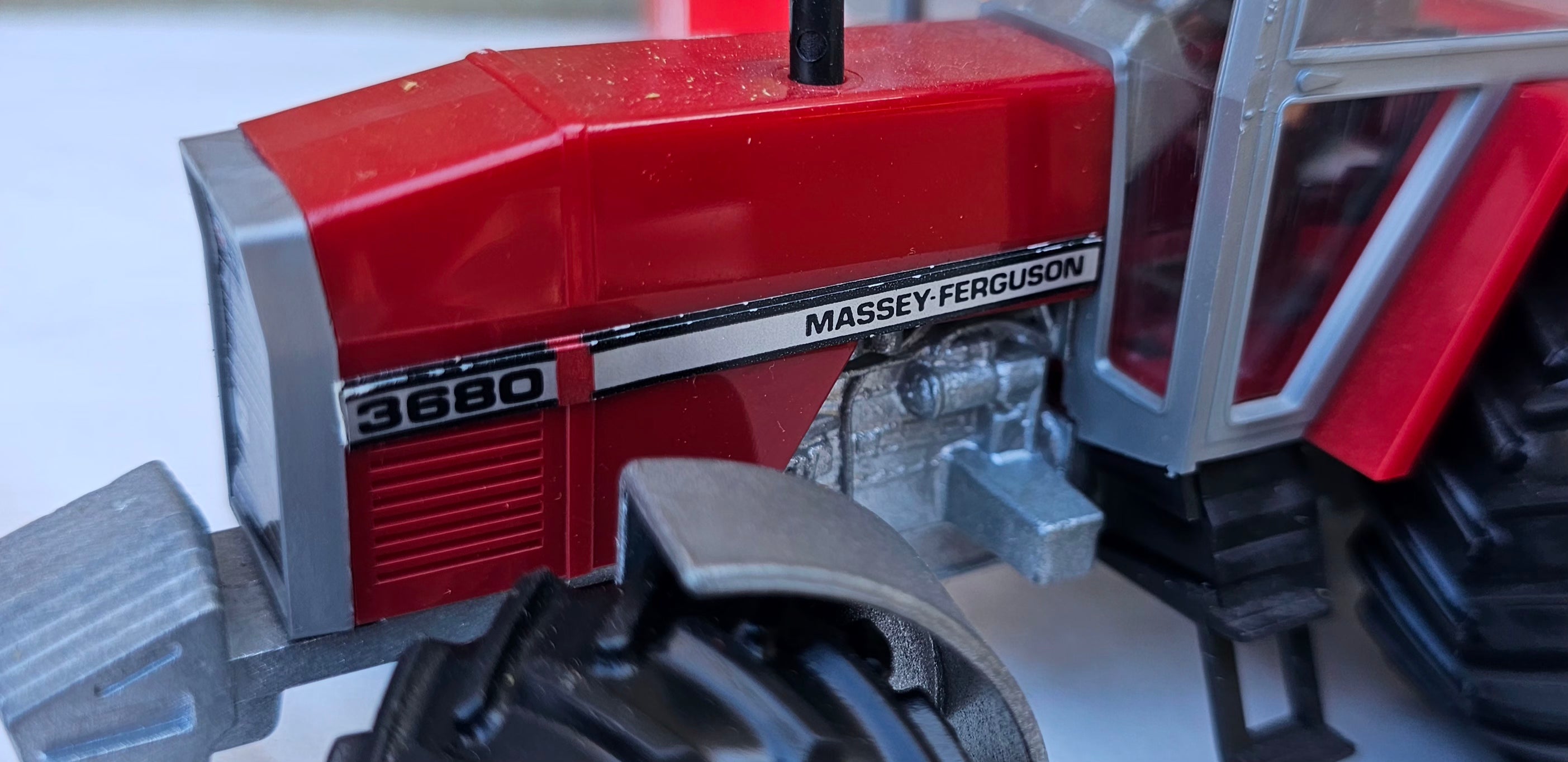 Britains Massey Ferguson 3680 With Floatation Tyres 9441 Factory Error