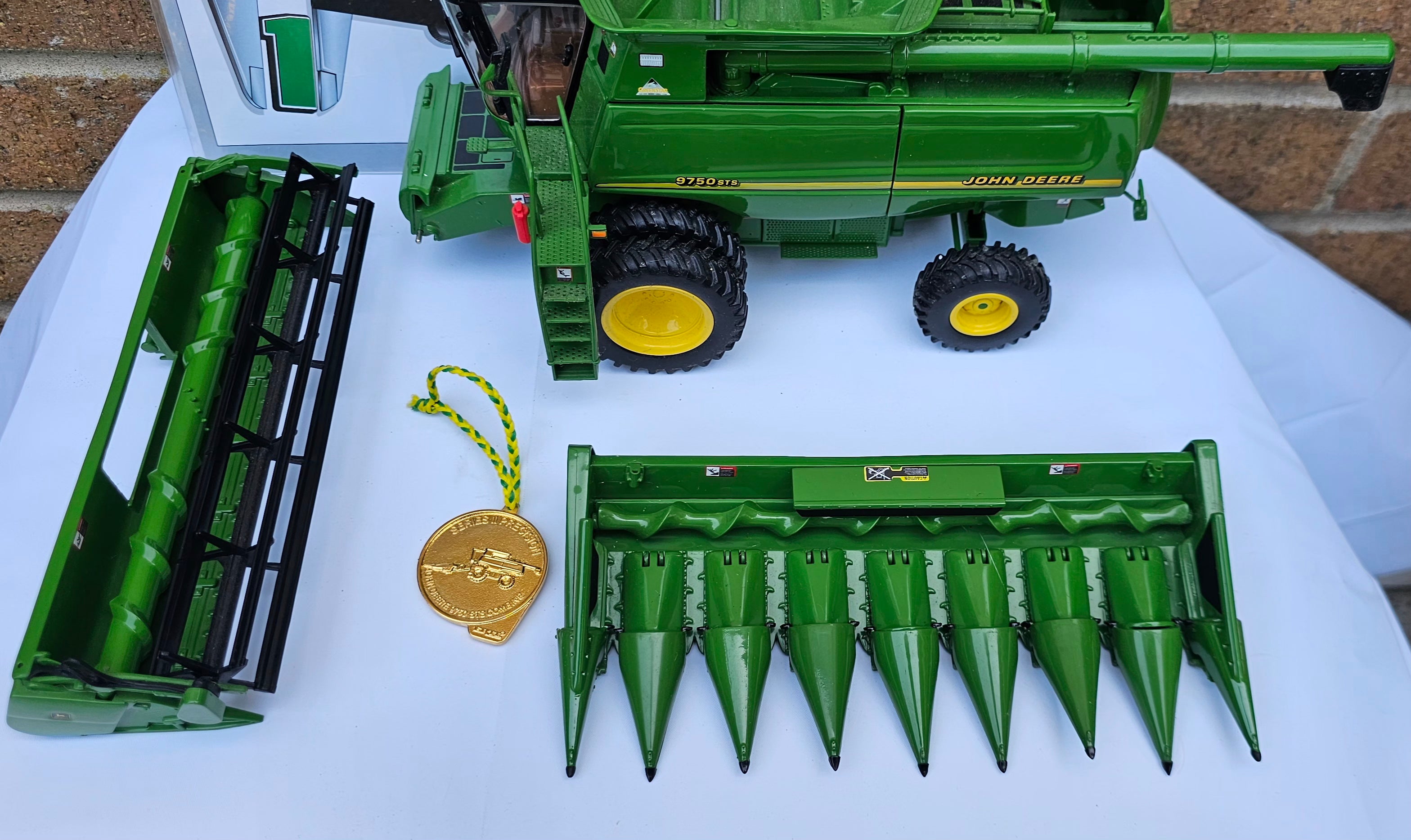 Ertl Precision John Deere 9750 STS Combine