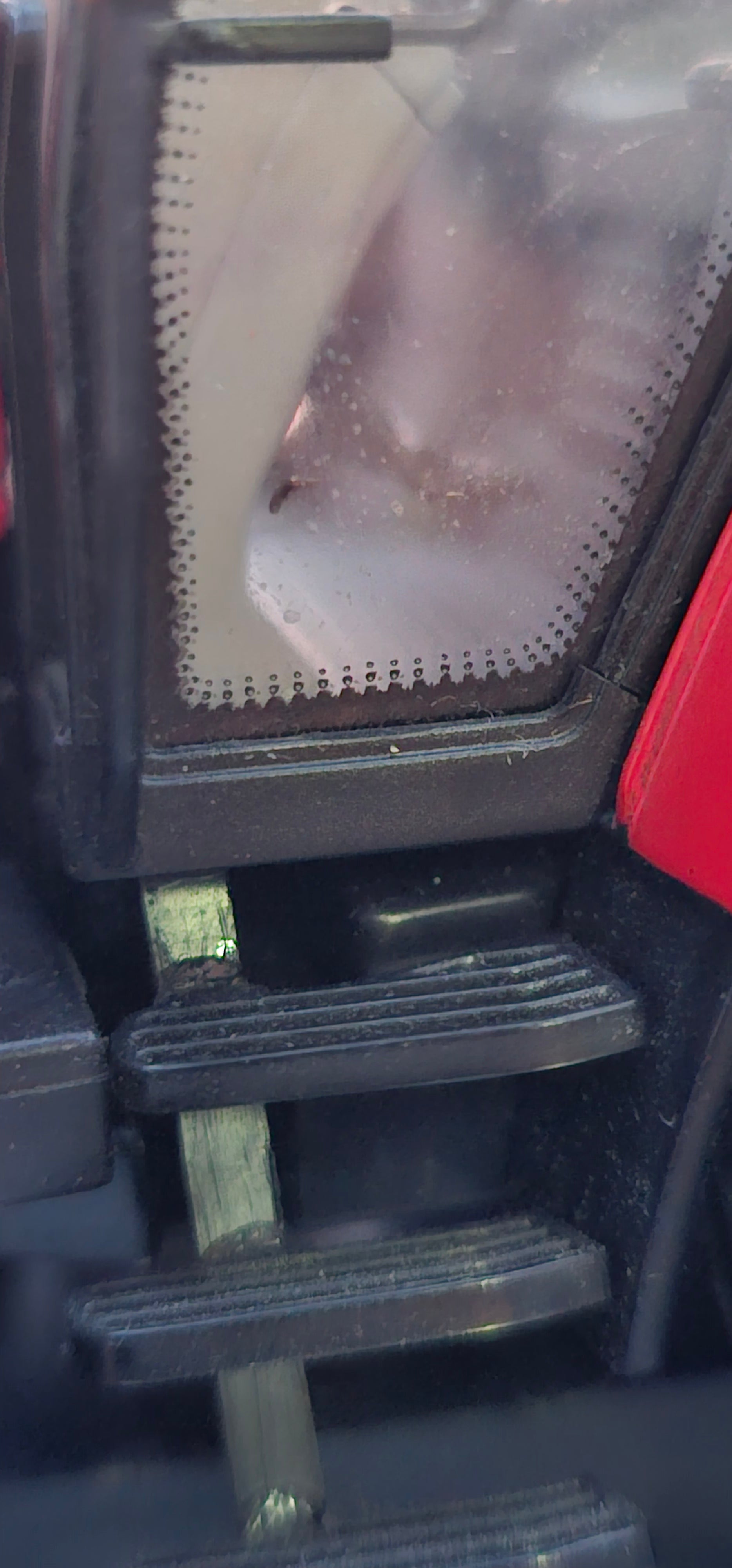 Universal Hobbies Massey Ferguson 6290 Tractor