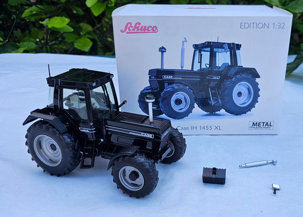 Schuco International Case 1455 XL Tractor
