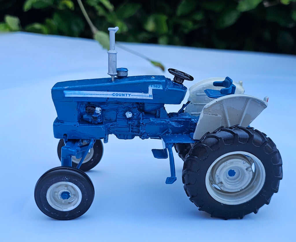 Britains County Tractor 1162 H High Clear Conversion