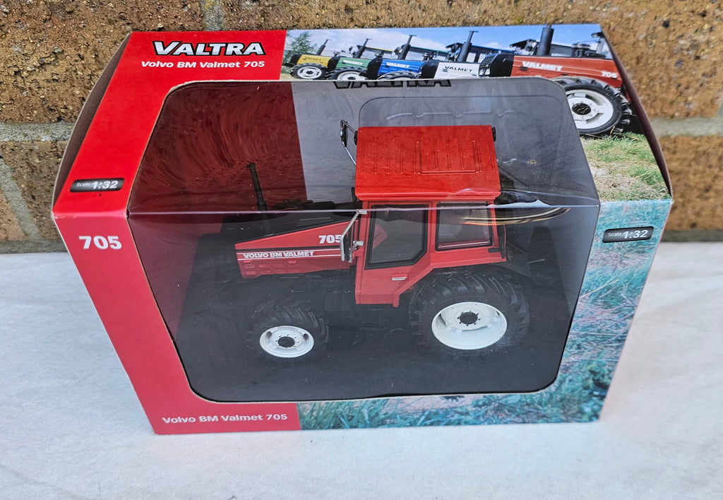 Universal Hobbies Volvo Valmet 705 Tractor UH2838