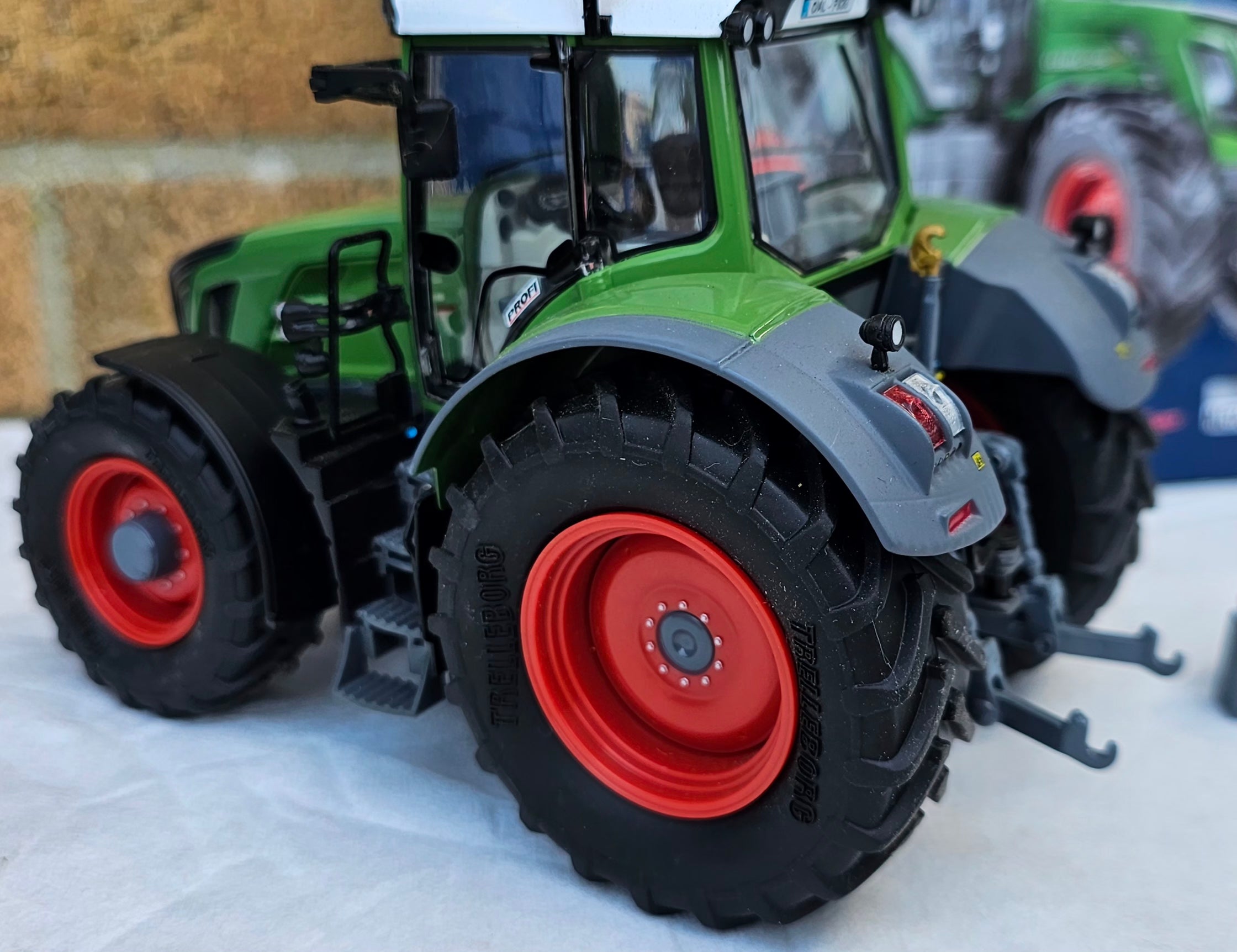 Wiking Fendt 828 Vario Tractor
