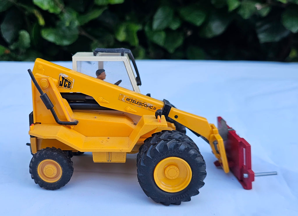 Britains JCB Loadall Conversion & Converted Attatchment