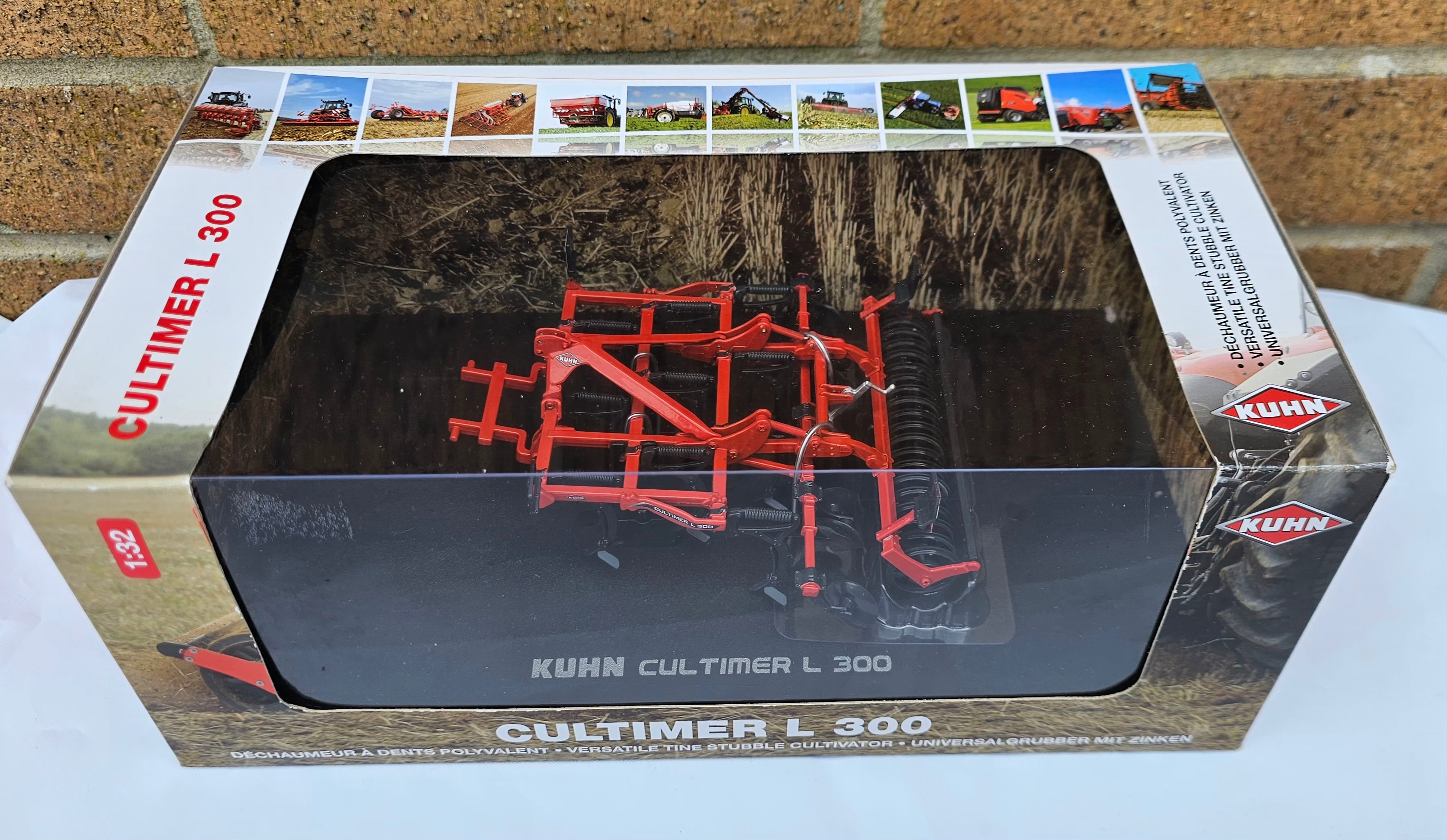 Universal Hobbies Kuhn Cultimer L 300 UH5214