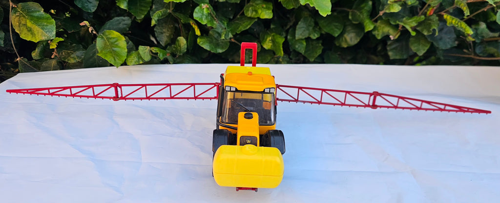 Britains JCB Fastrac 3185 Tractor & Mounted Sprayer Conversion