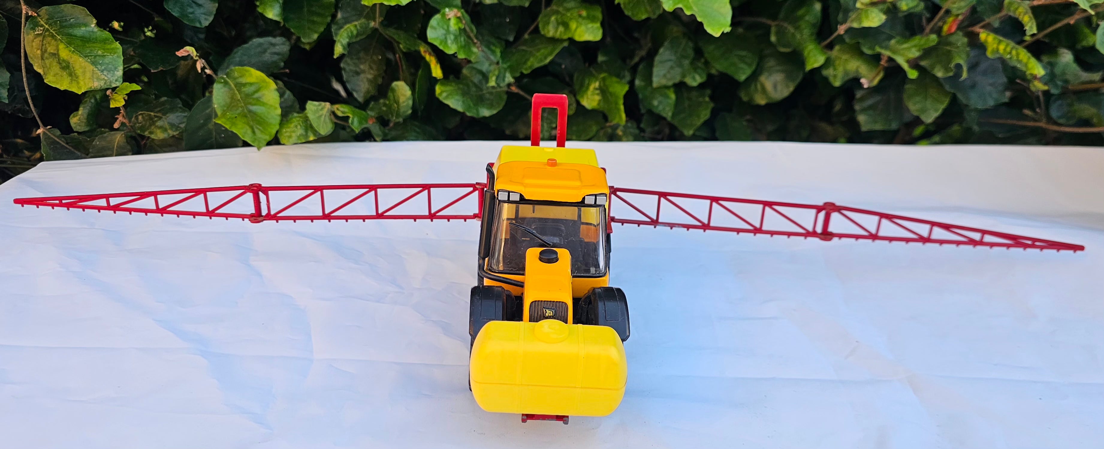 Britains JCB Fastrac 3185 Tractor & Mounted Sprayer Conversion