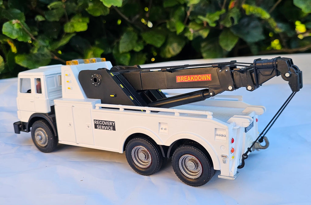 Britains Iveco Breakdown Recory Truck Lorry Conversion