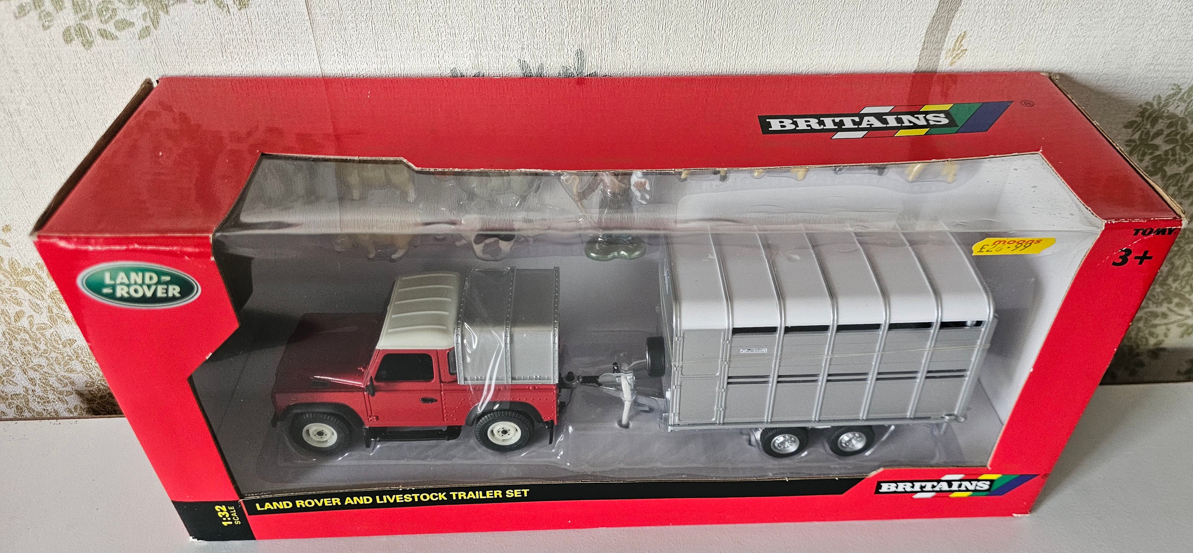 Britains Land Rover & Livestock Trailer Set 43138A1