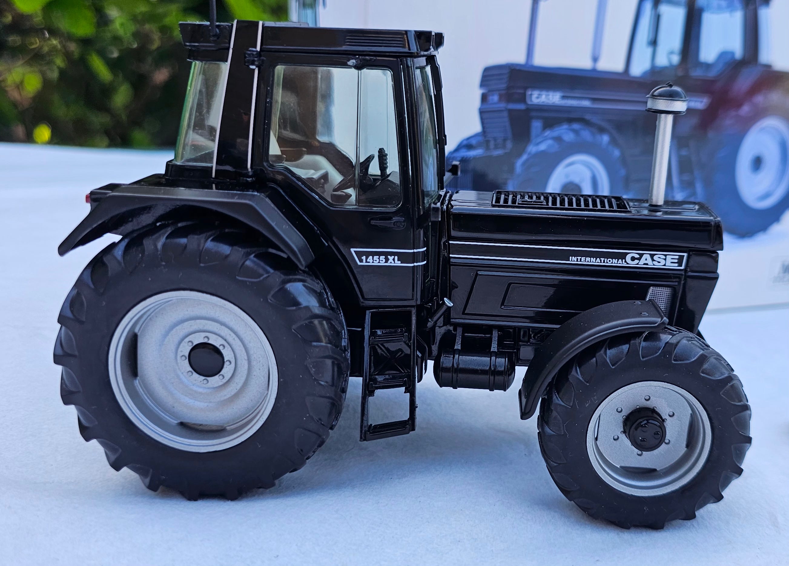Schuco International Case 1455 XL Tractor