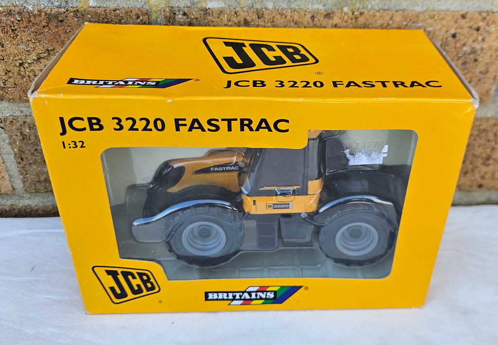 Britains JCB 3220 Fastrac Tractor 42019