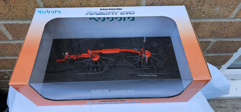 Universal Hobbies Kubota RA2071T Evo Rotary Rake