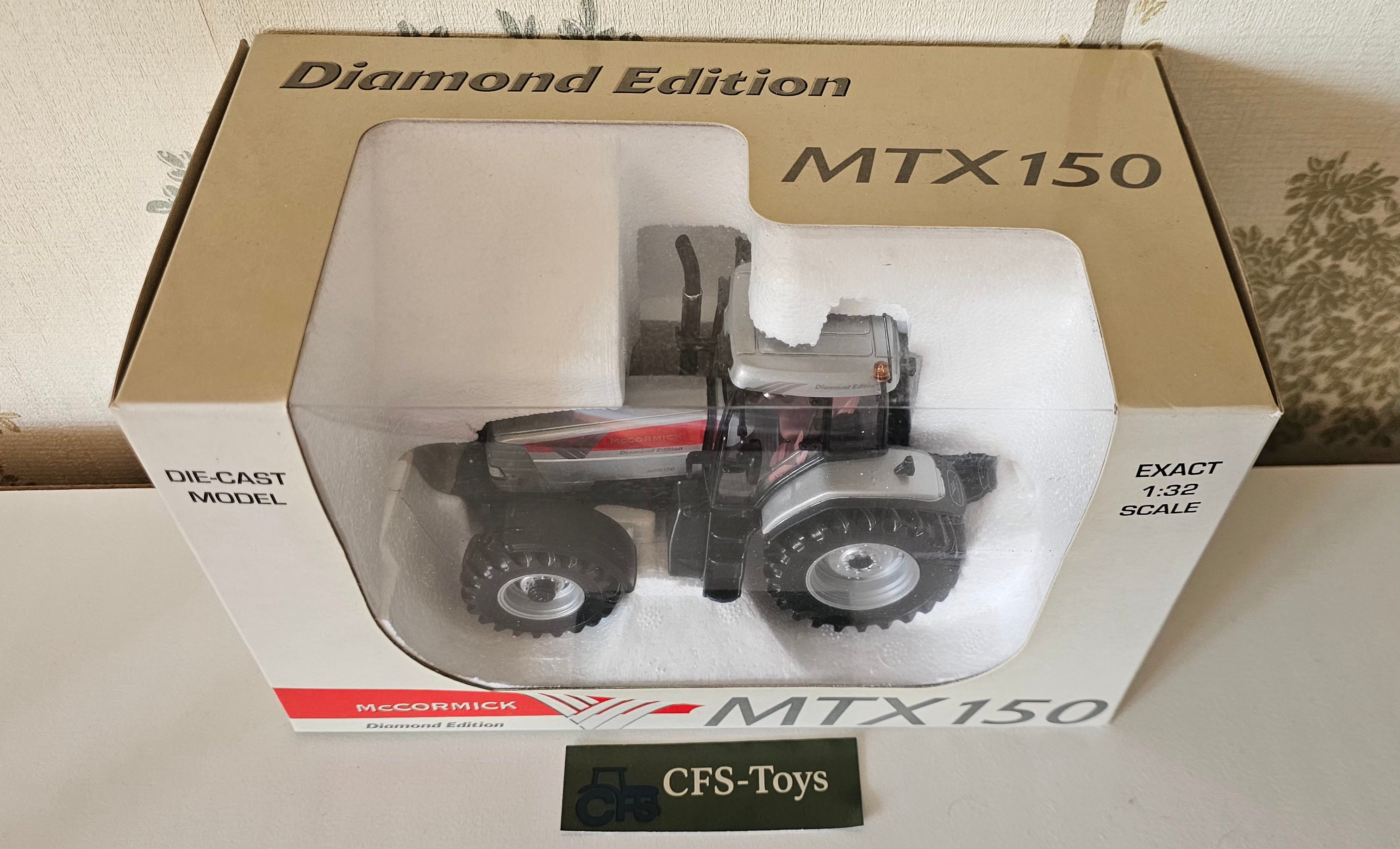 Universal Hobbies McCORMICK MTX 150 Diamond Edition PR00329