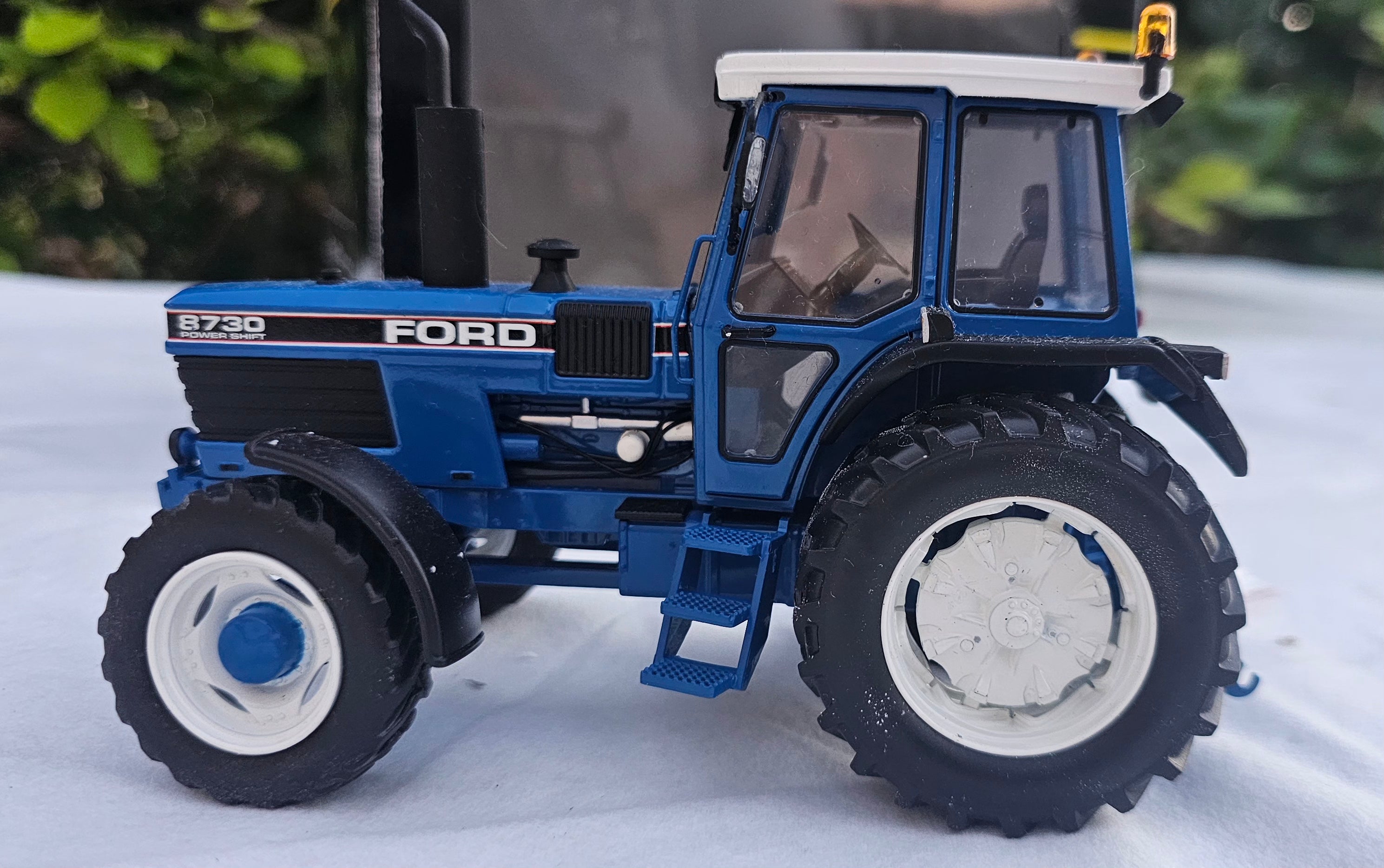 Marge Models Ford 8730 Power Shift Tractor Gen 2 1203