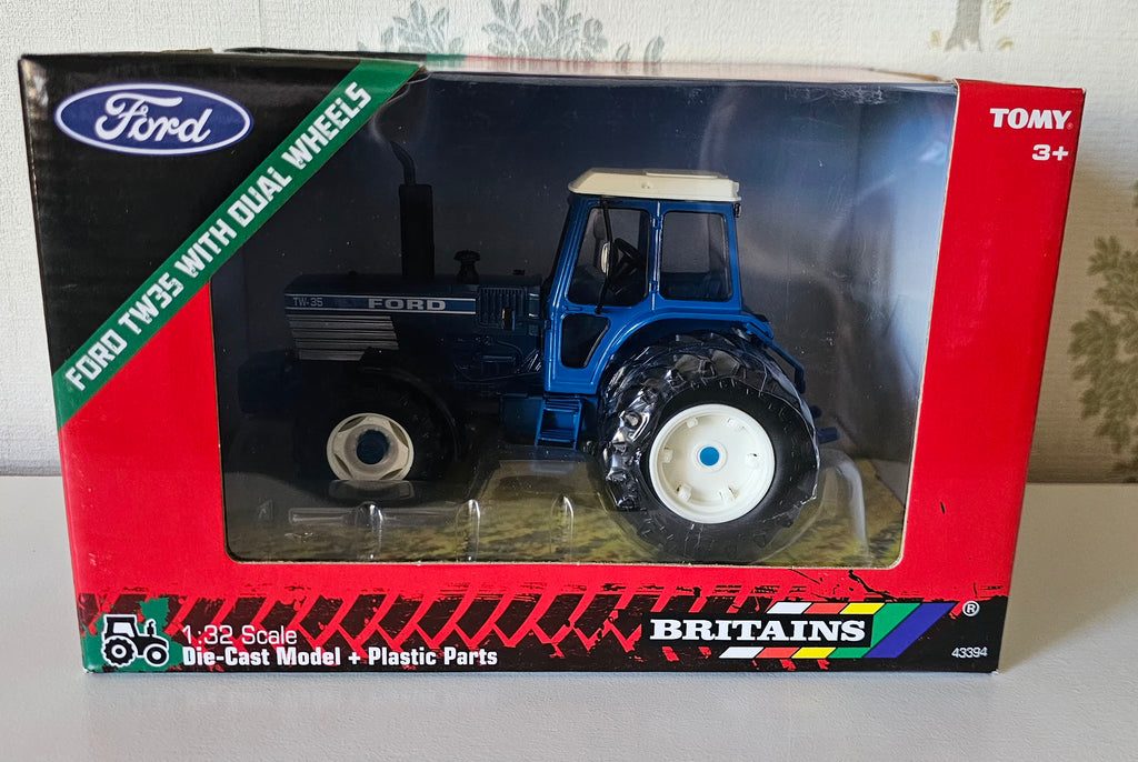 Britains Ford Tw35 Tractor Dual Wheels 43394