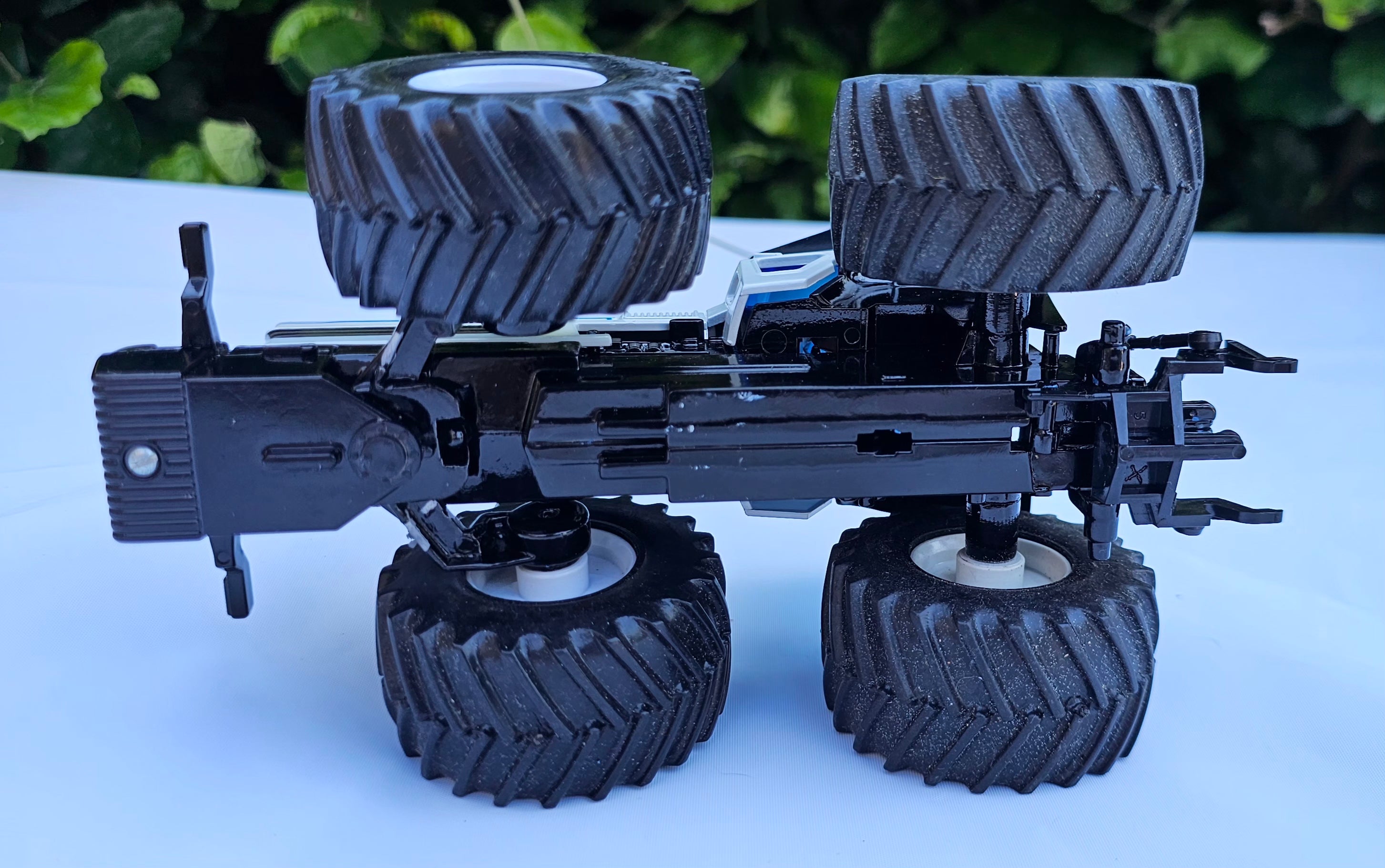 Britains County 1884 Tractor On Floatation Wheels Conversion