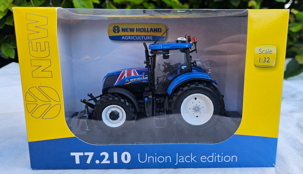 Universal Hobbies New Holland T7.210 Tractor Union Jack Edition