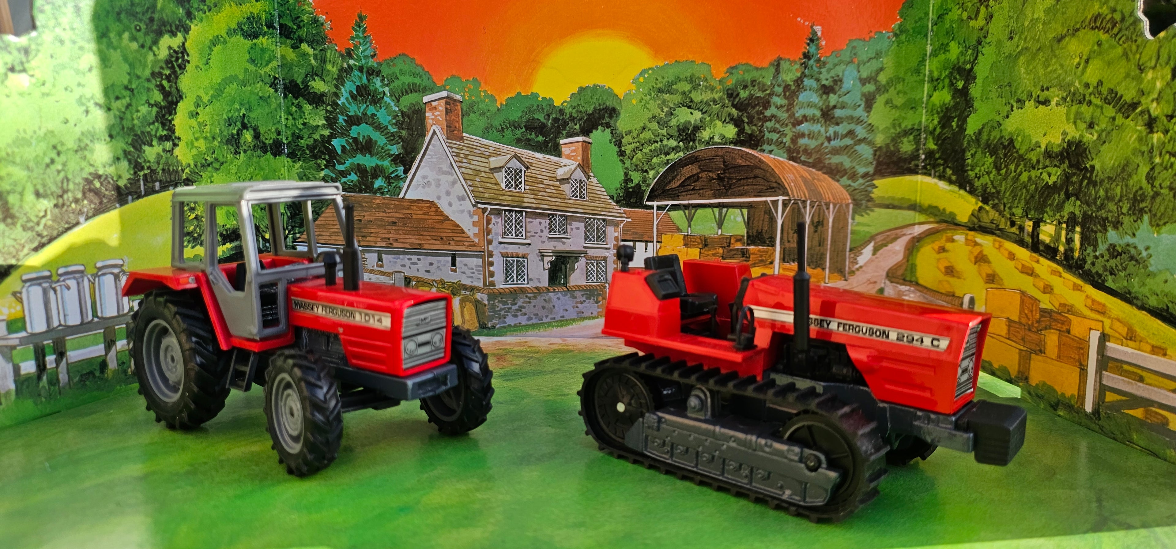 Ros Massey Ferguson 294c Crawler & 1014 Tractor Set