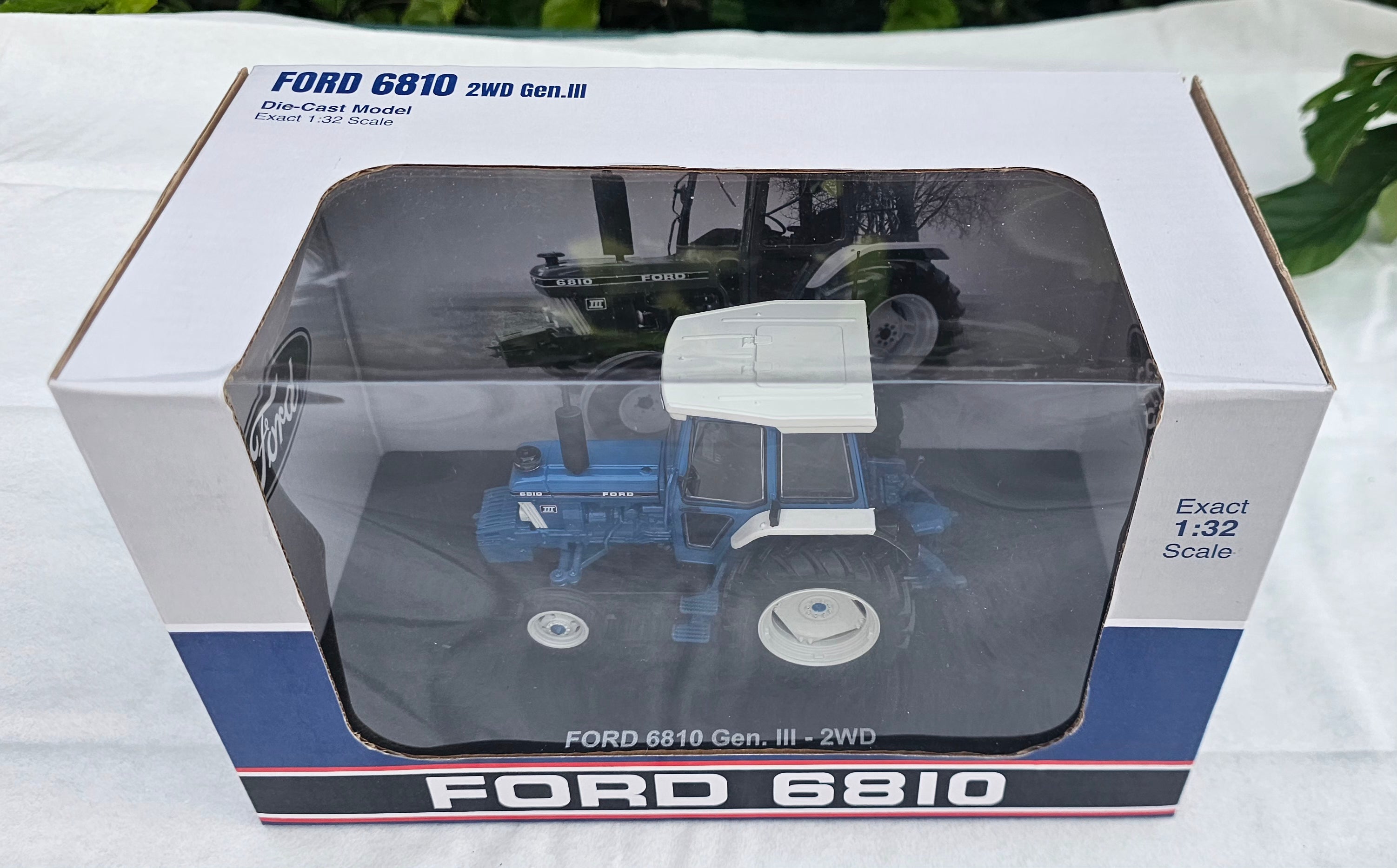 Universal Hobbies Ford 6810 2WD Tractor Gen 3 UH6475