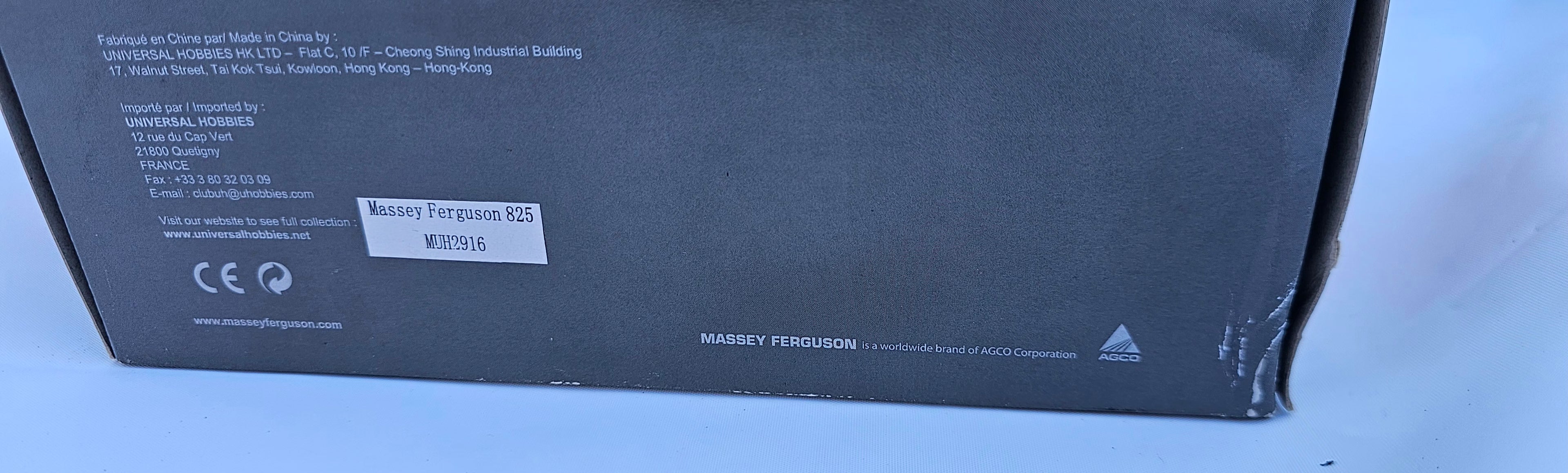 Universal Hobbies Massey Ferguson MF 825 Tractor MUH2916