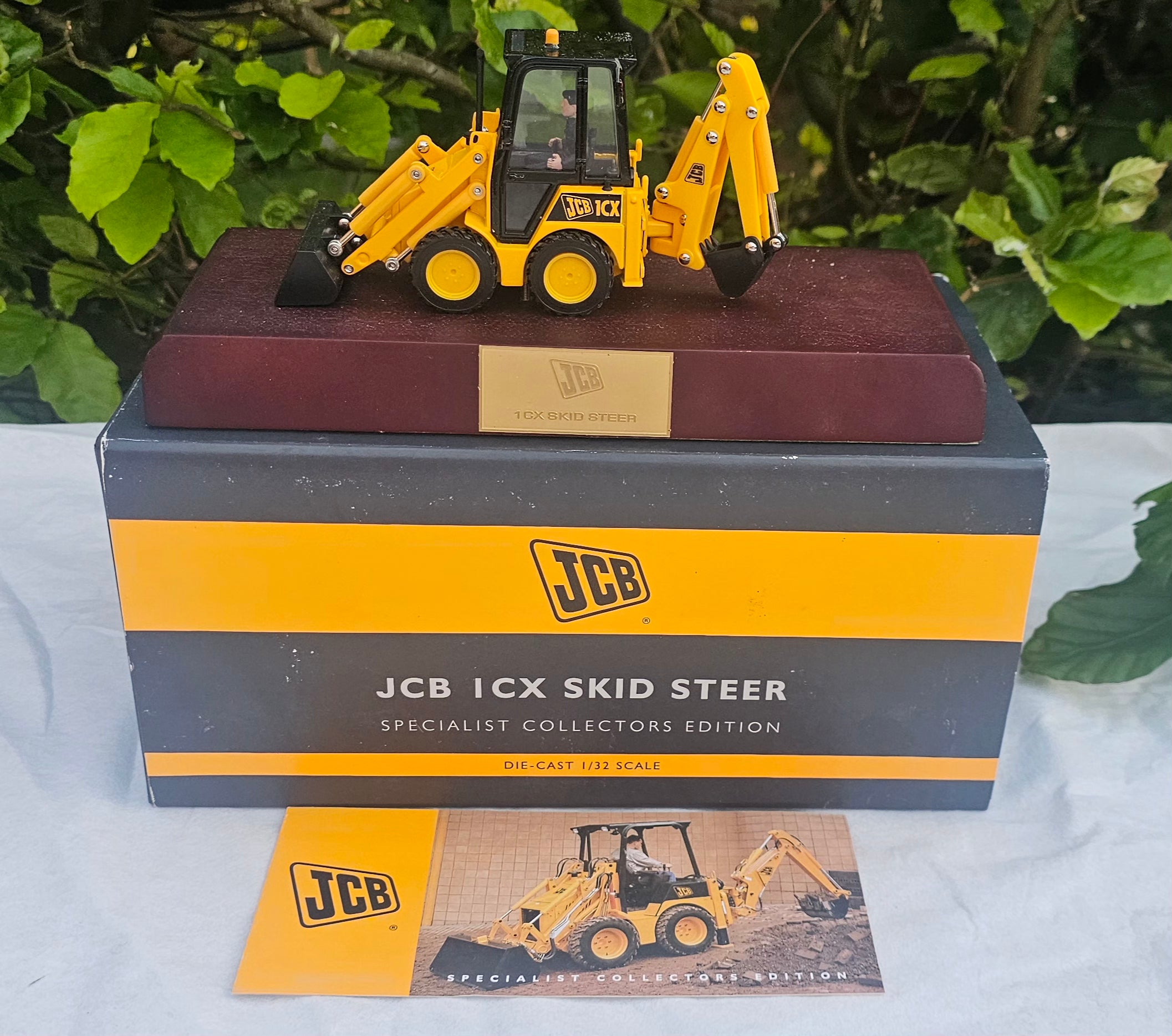 Britains JCB 1CX Skid Steer Specialist Collectors Item 40571