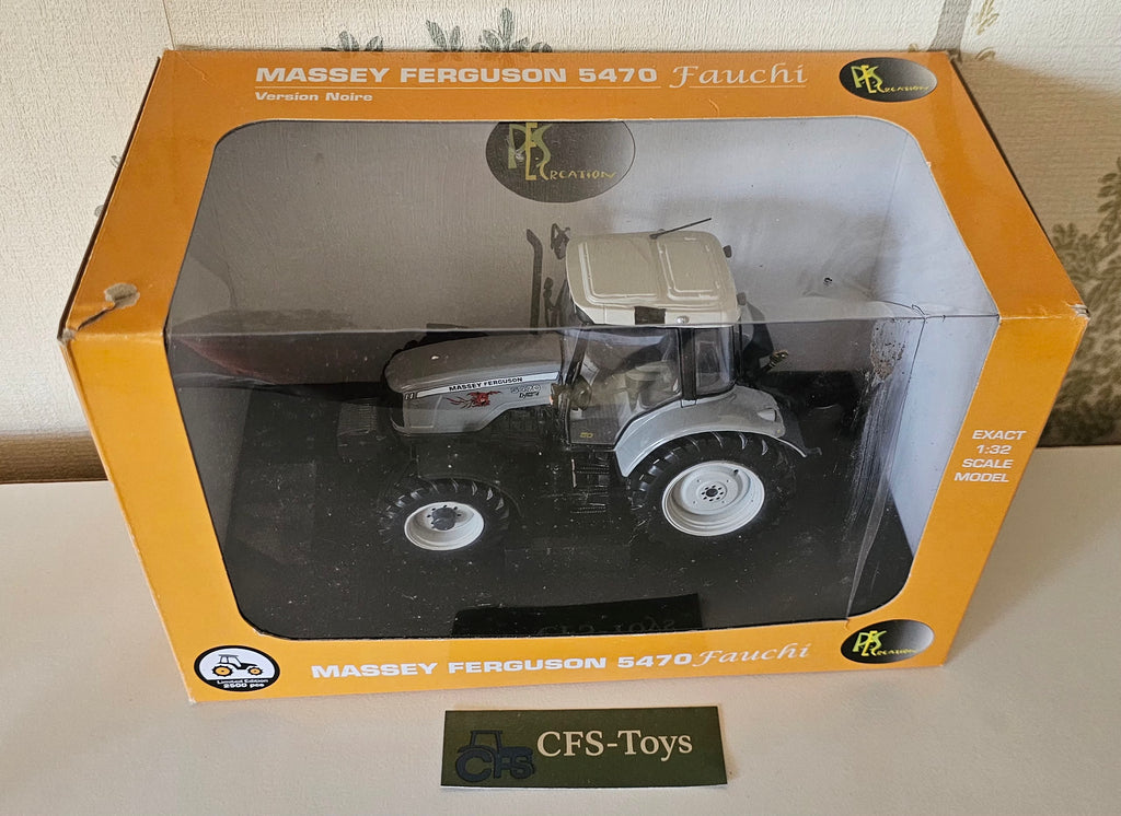 Universal Hobbies Massey Ferguson 5470 Tractor Fauchi PES008