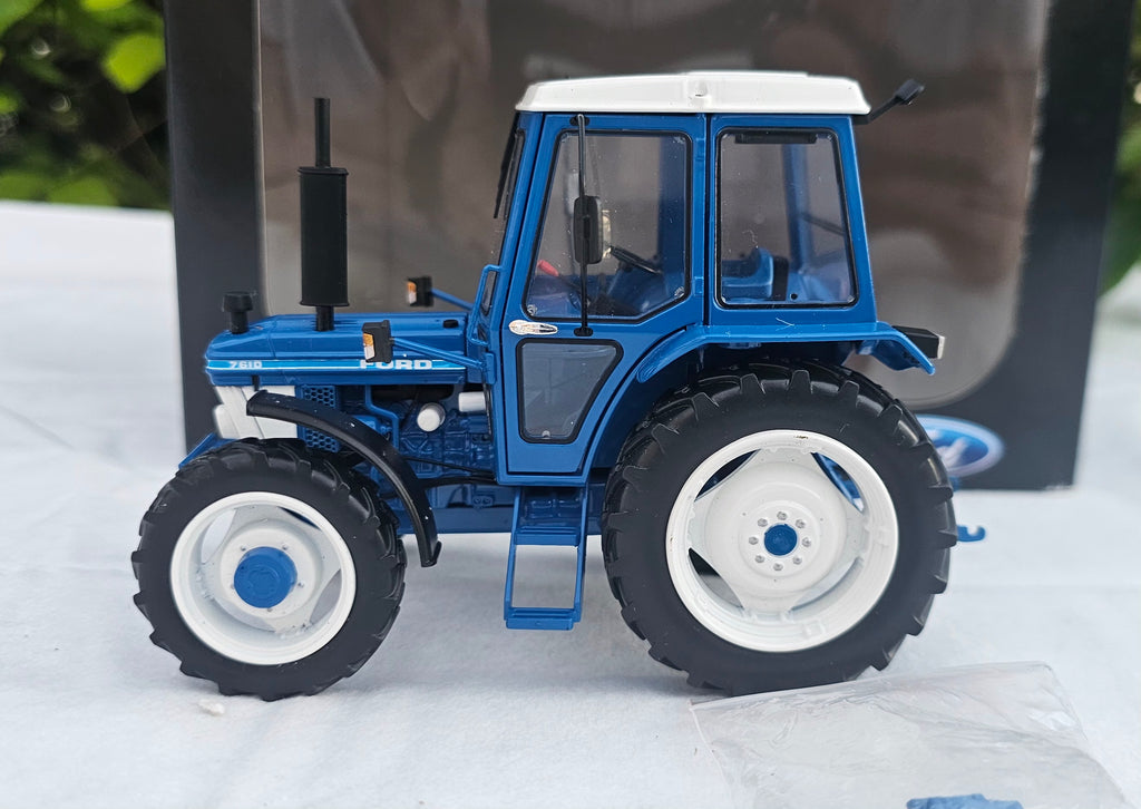 Marge Models Ford 7610 Tractor Gen 1 4WD 1102