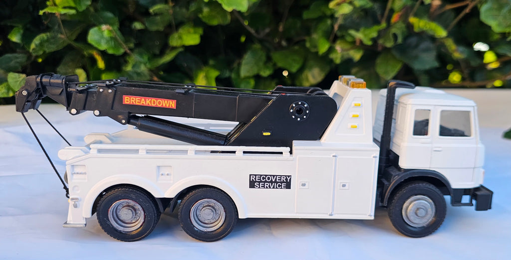 Britains Iveco Breakdown Recory Truck Lorry Conversion