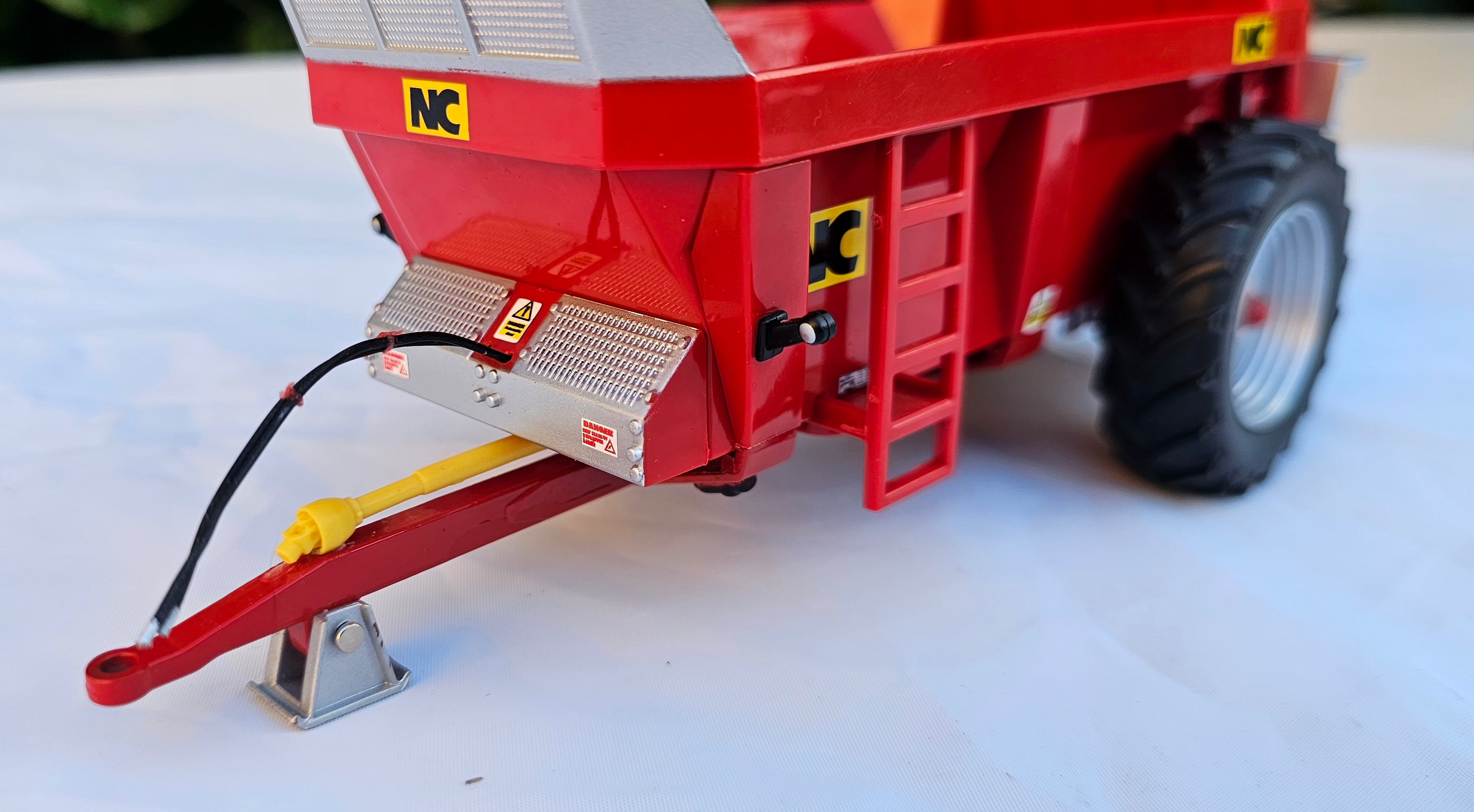 Britains NC Manure Spreader Conversion