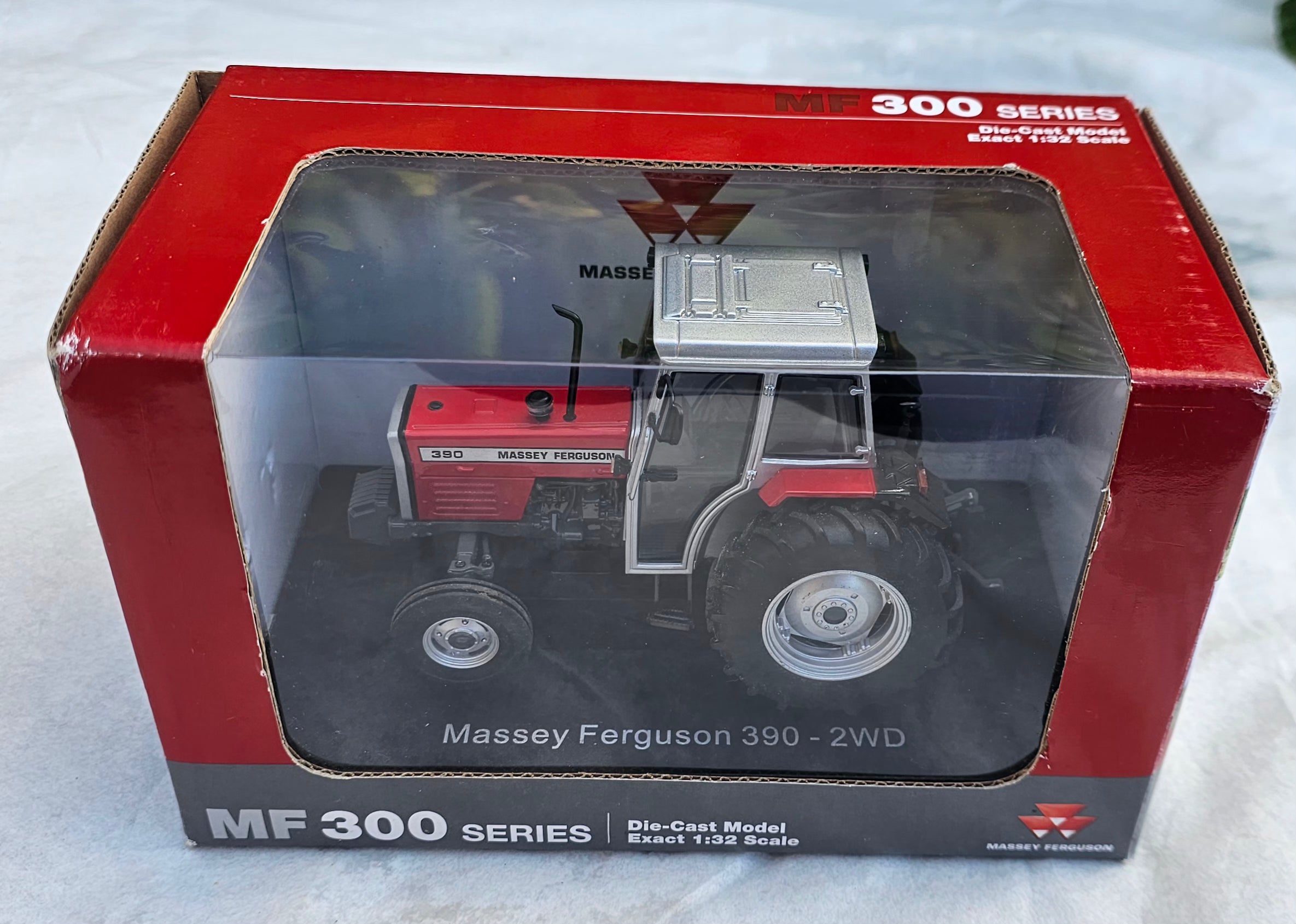 Universal Hobbies Massey Ferguson MF 390 2WD Tractor