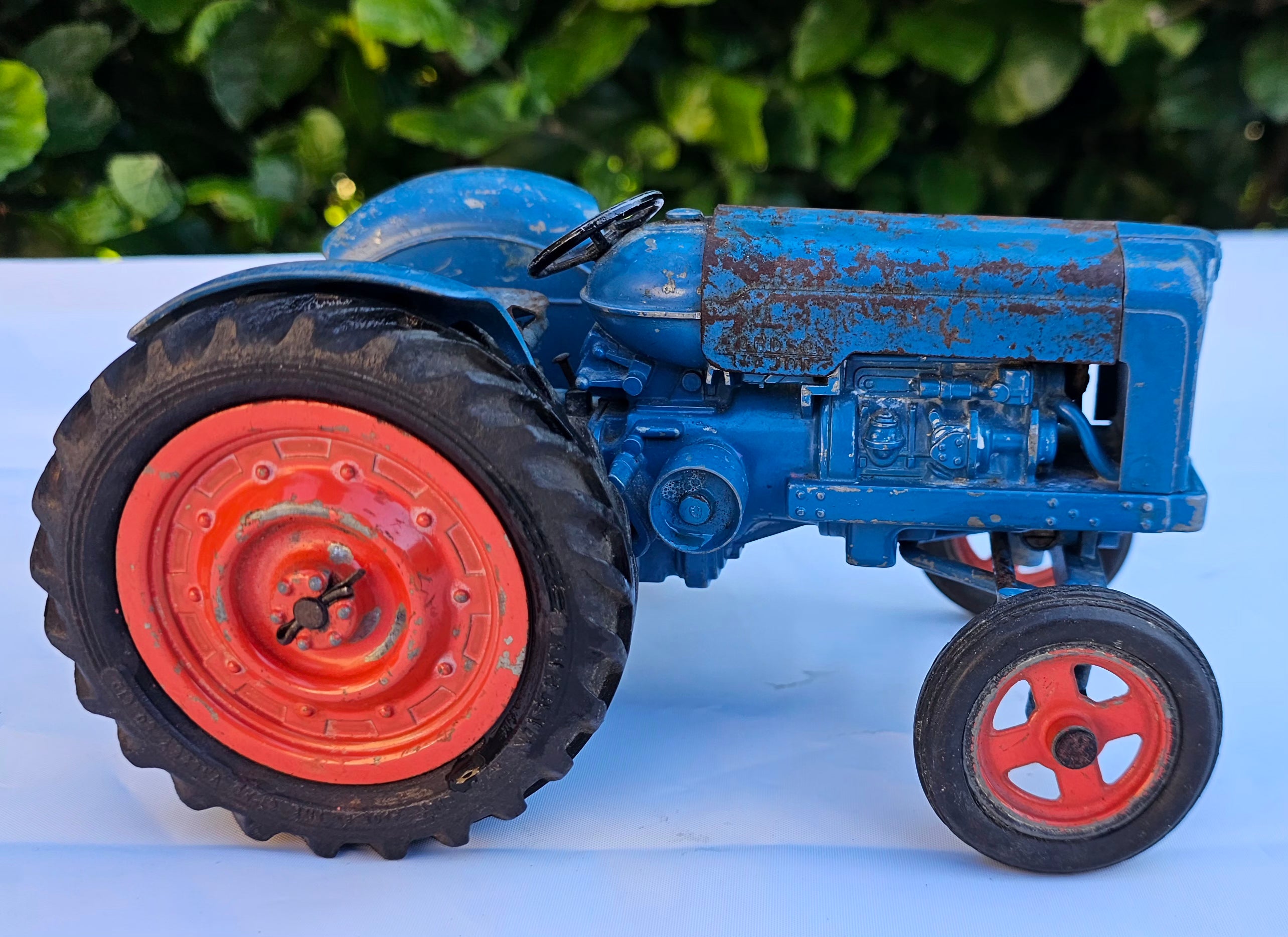Chad Valley Fordson Major DDN Tractor