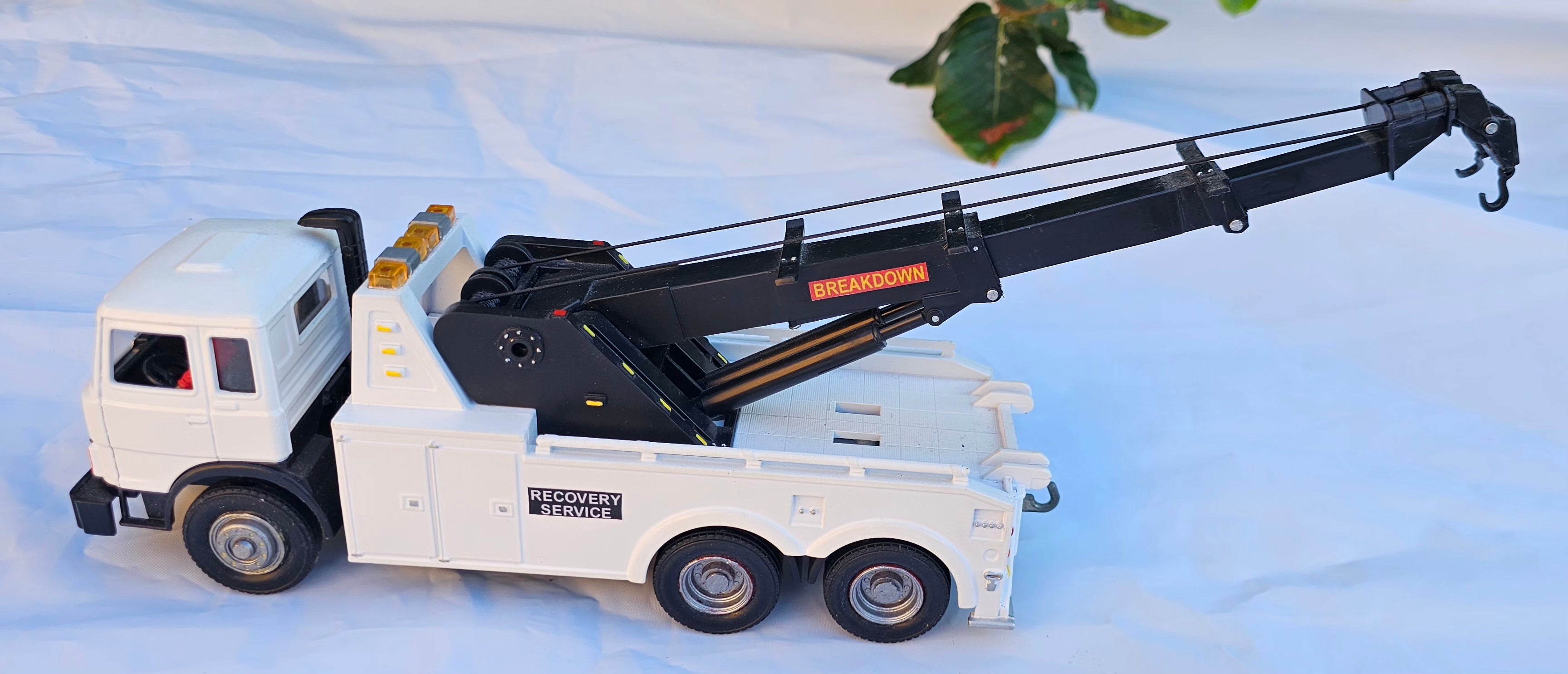 Britains Iveco Breakdown Recory Truck Lorry Conversion