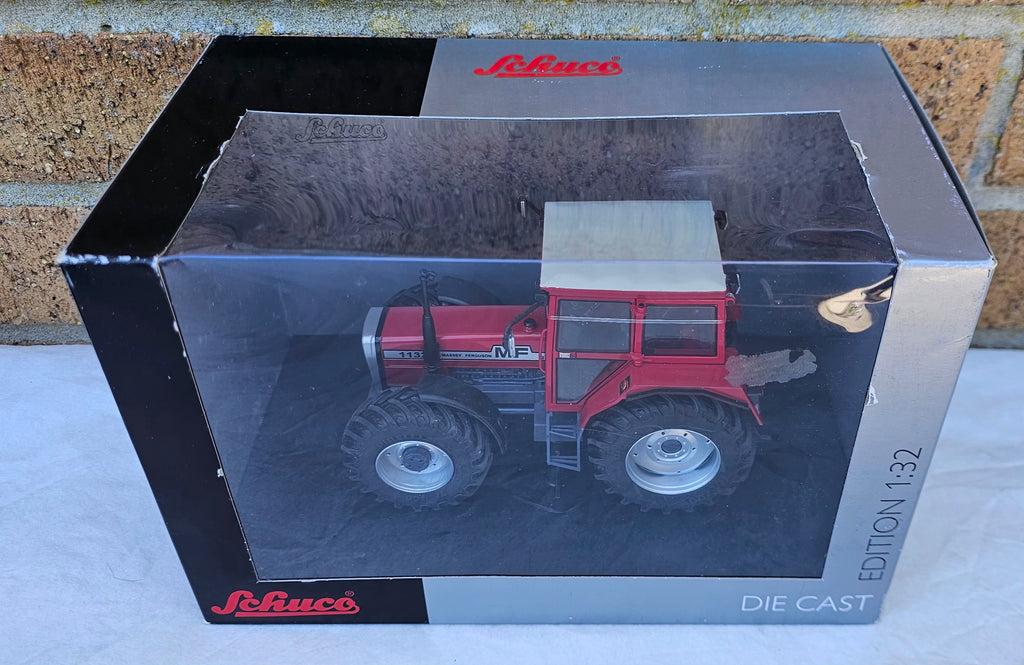 Schuco Massey Ferguson 1132 Tractor