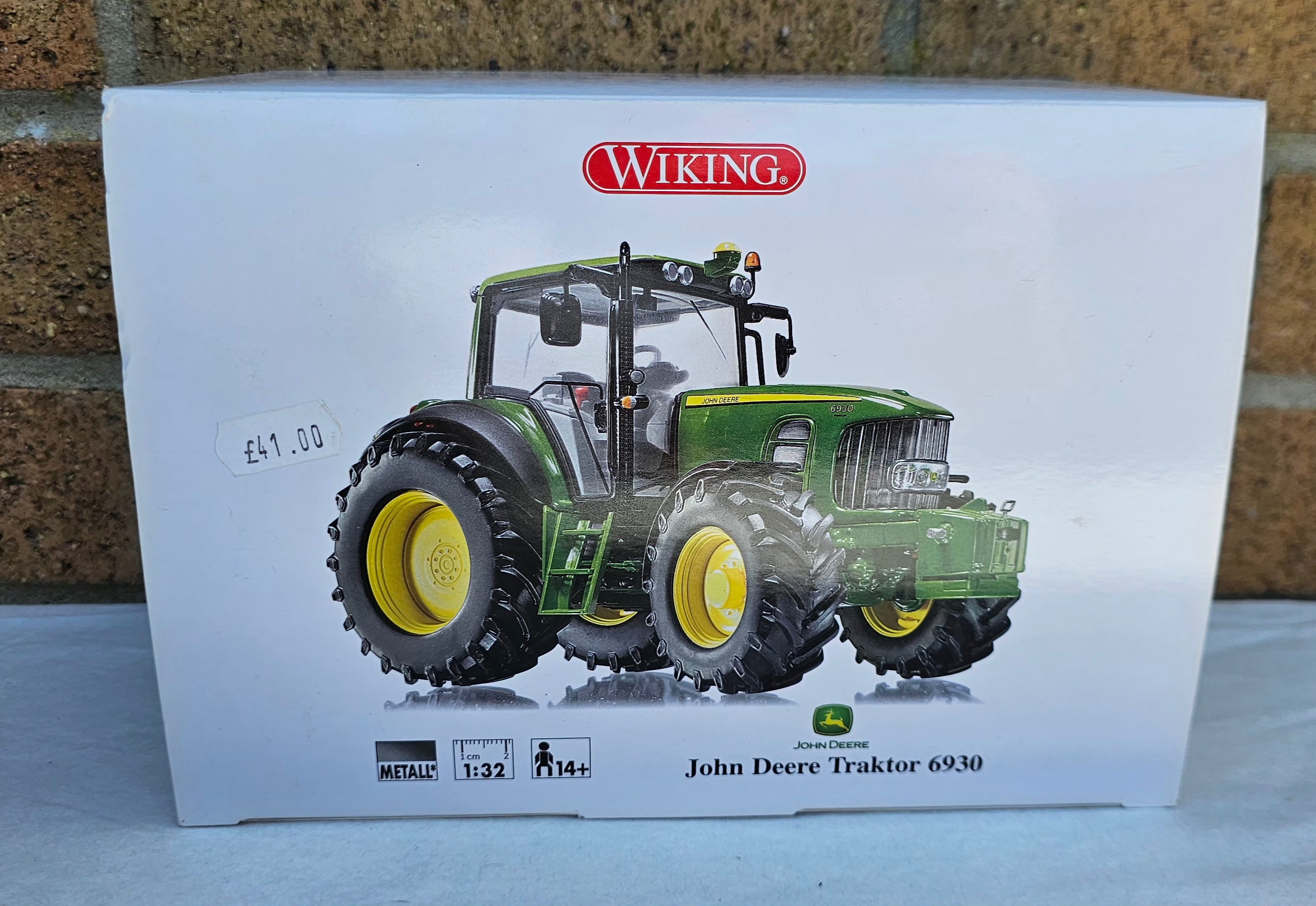 Wiking John Deere 6930 Tractor