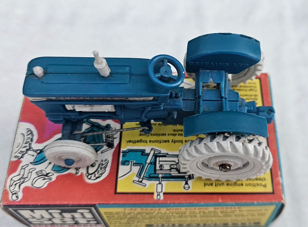 Britains Ford 5000 Tractor Mini Set Kit