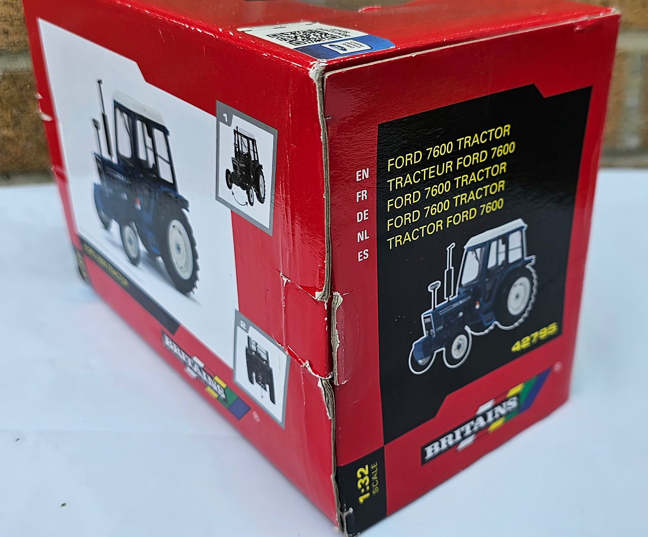 Britains Ford 7600 Tractor 42795