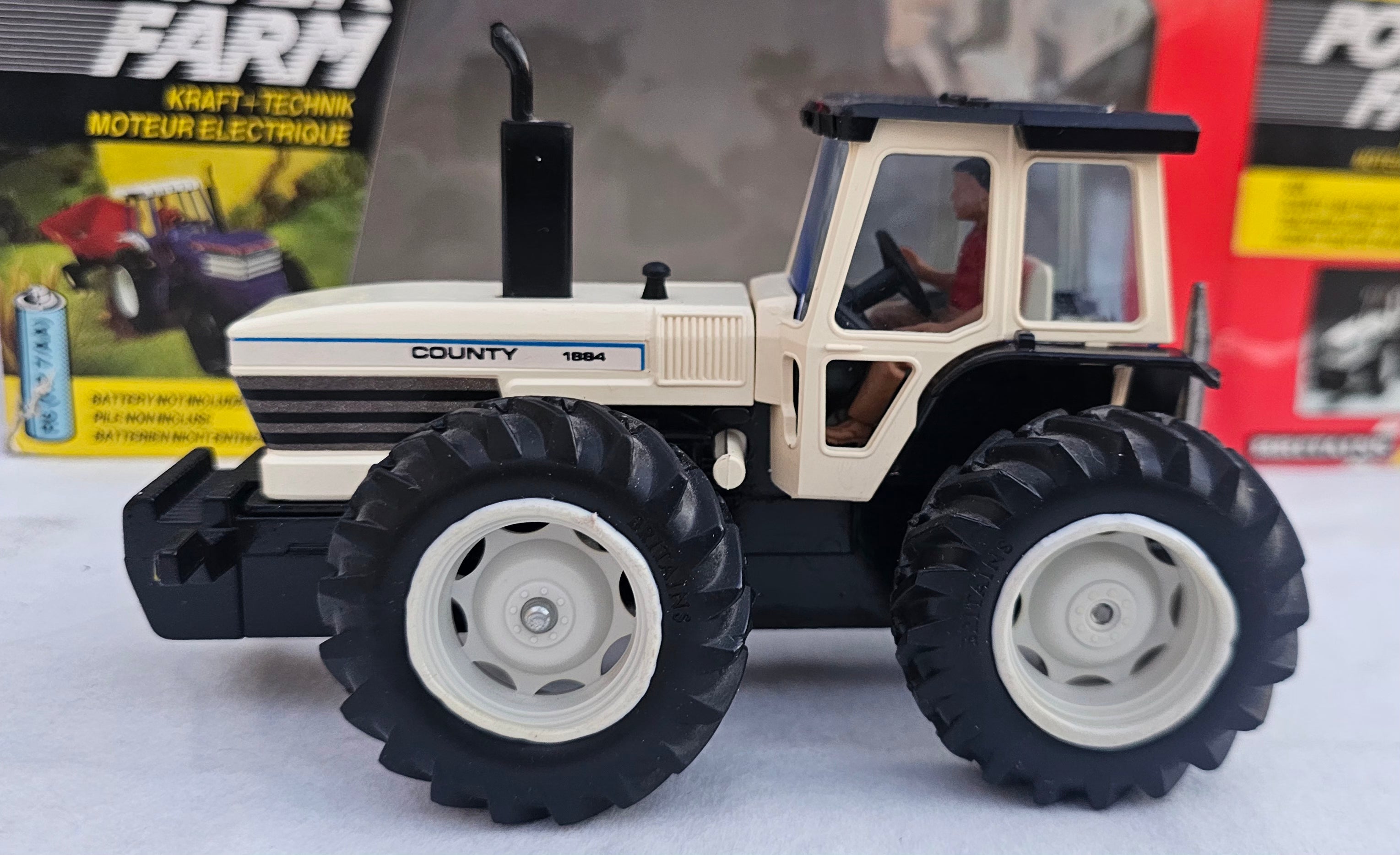Britains County 1884 Power Farm Tractor 9324