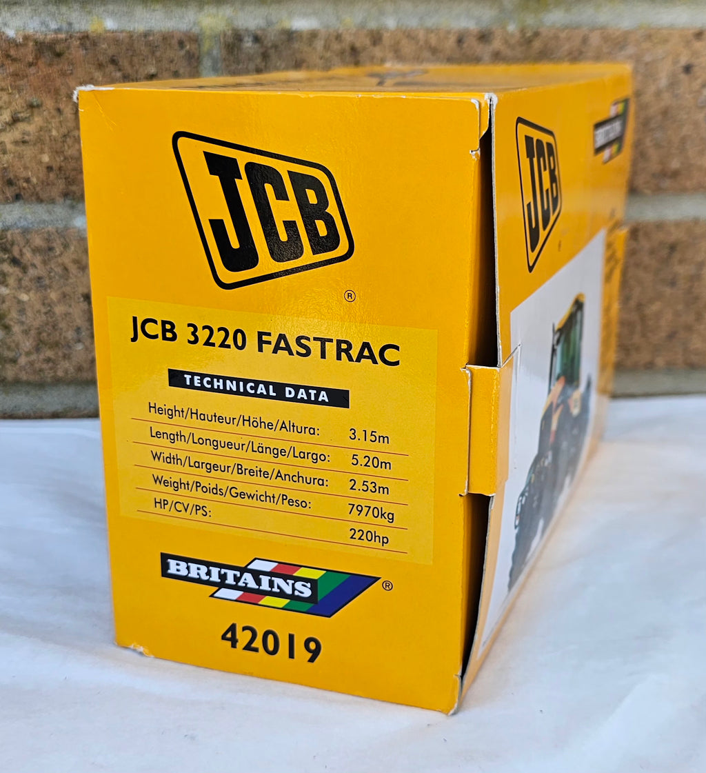Britains JCB 3220 Fastrac Tractor 42019
