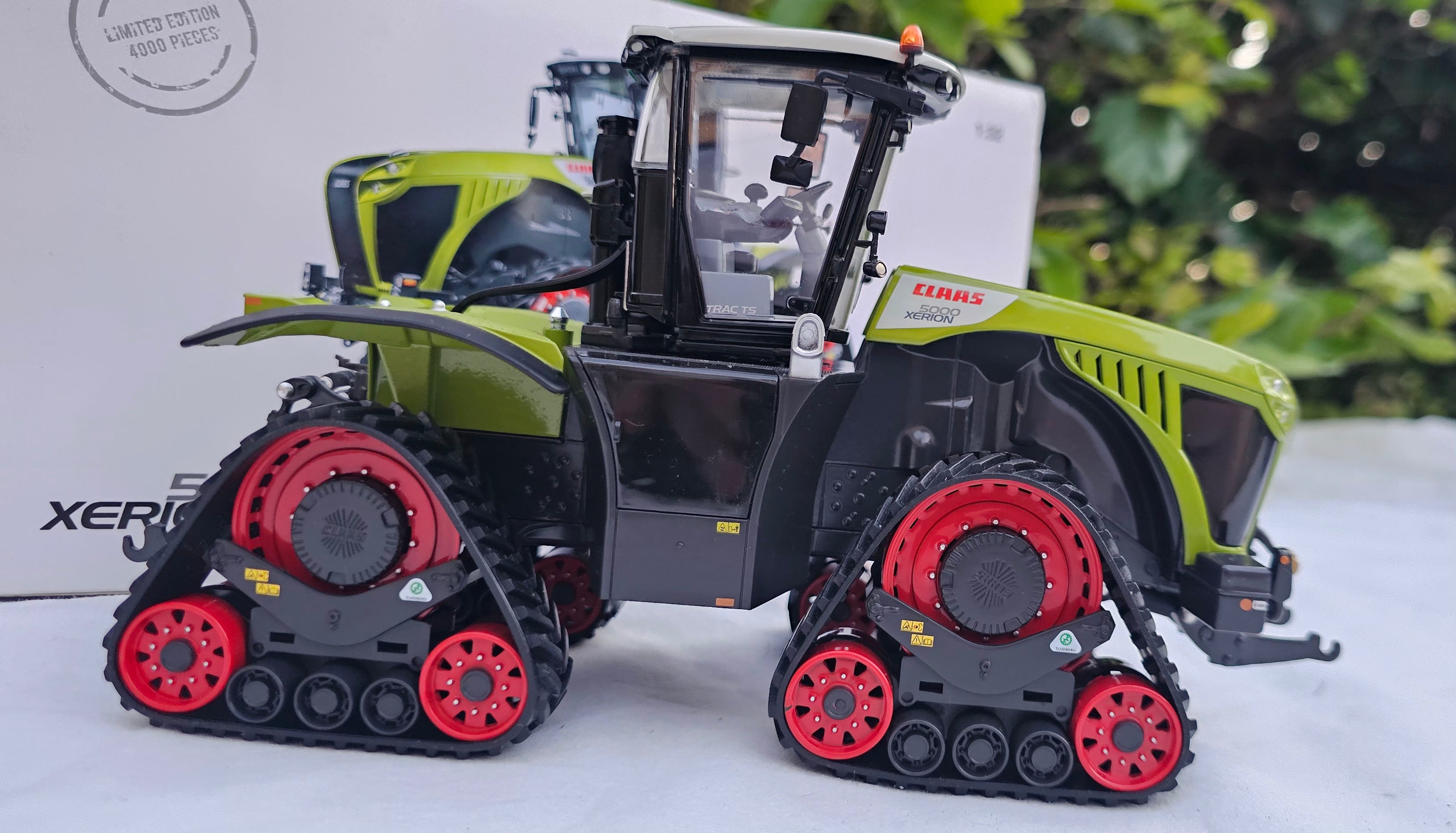 Wiking Claas Xerion 5000 Tractor