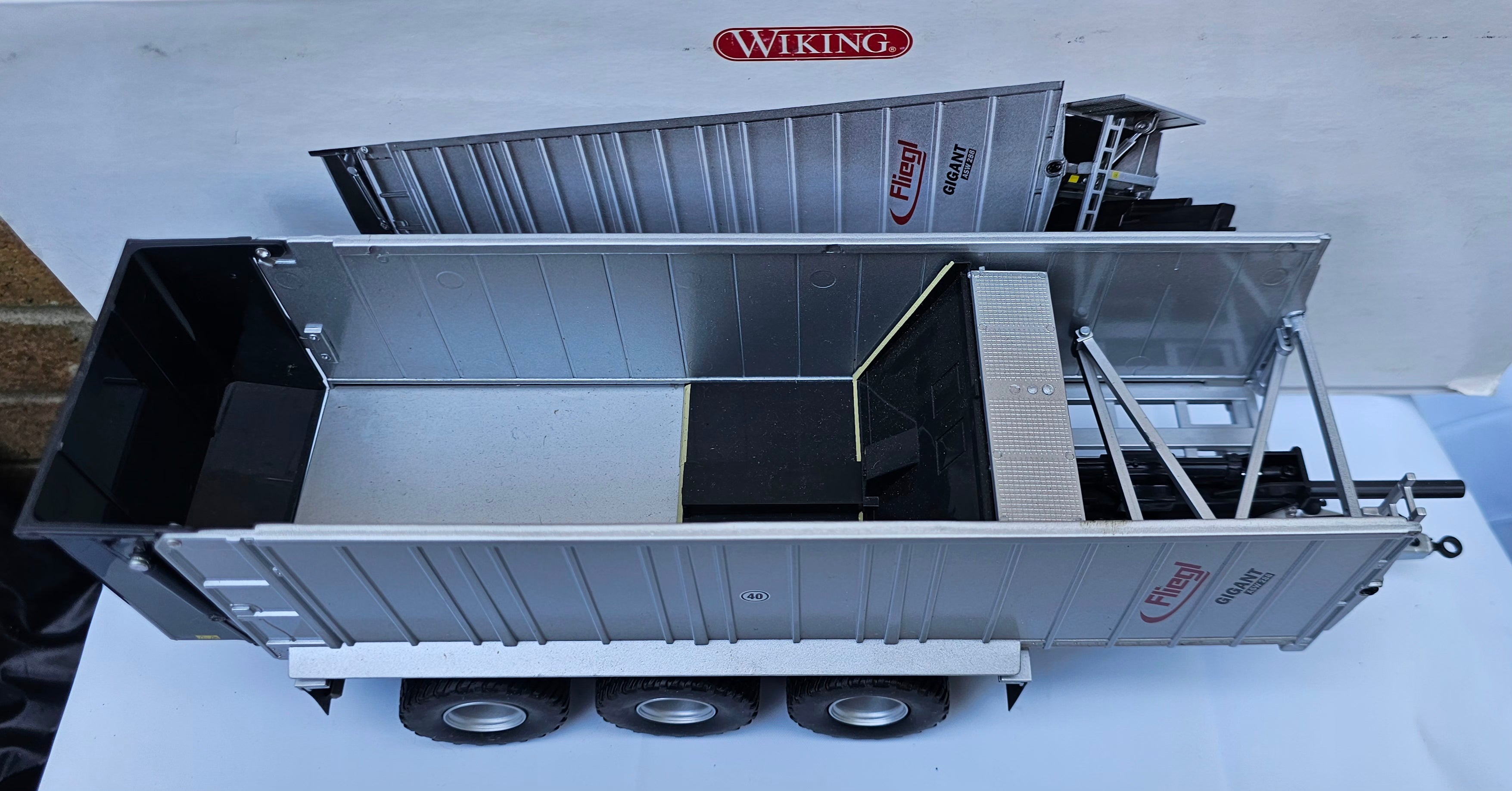 Wiking Fliegl Gigant ASW 288